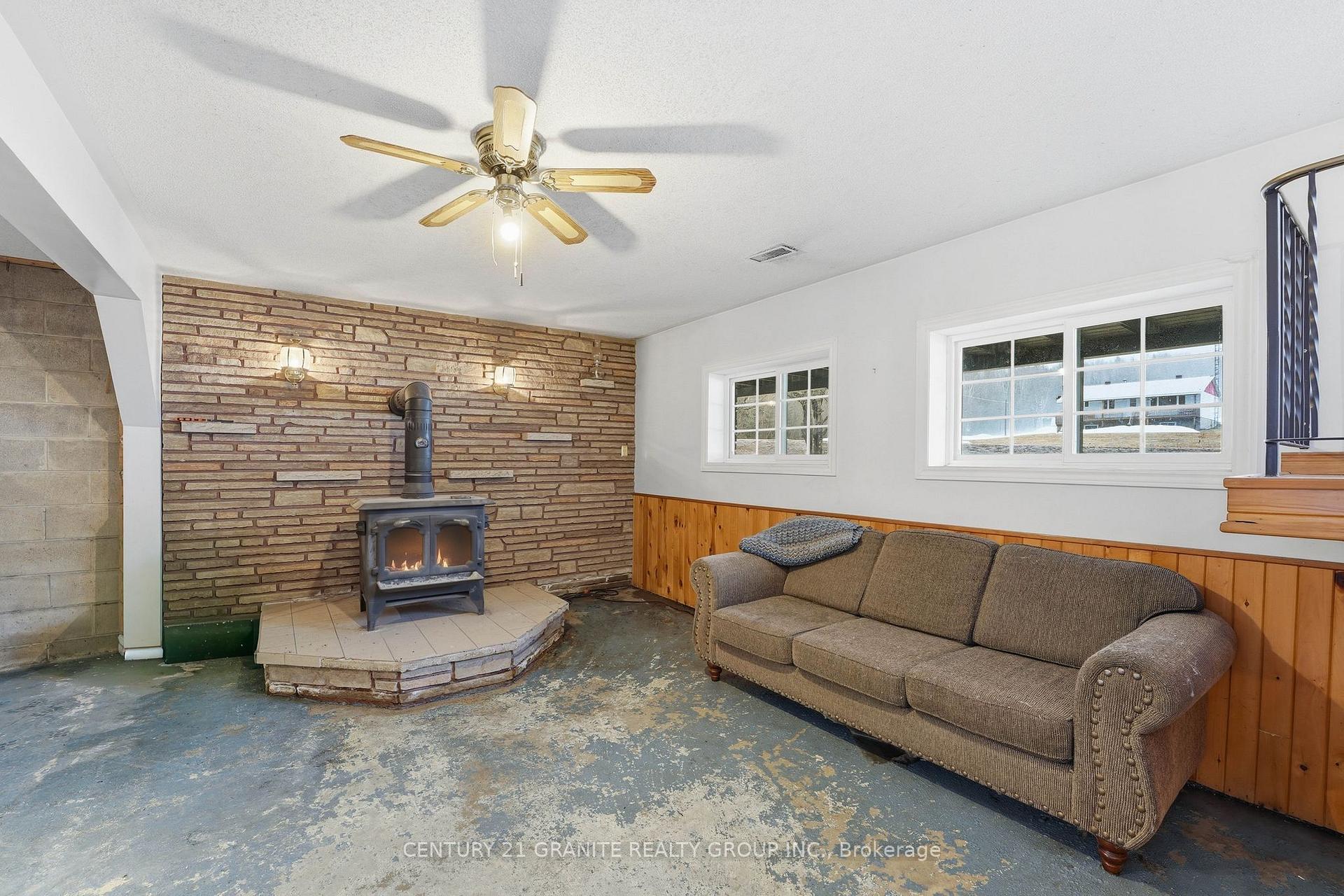 Photo 35 of 301 Hybla Road, Hastings Highlands, Monteagle Ward — HOMEH