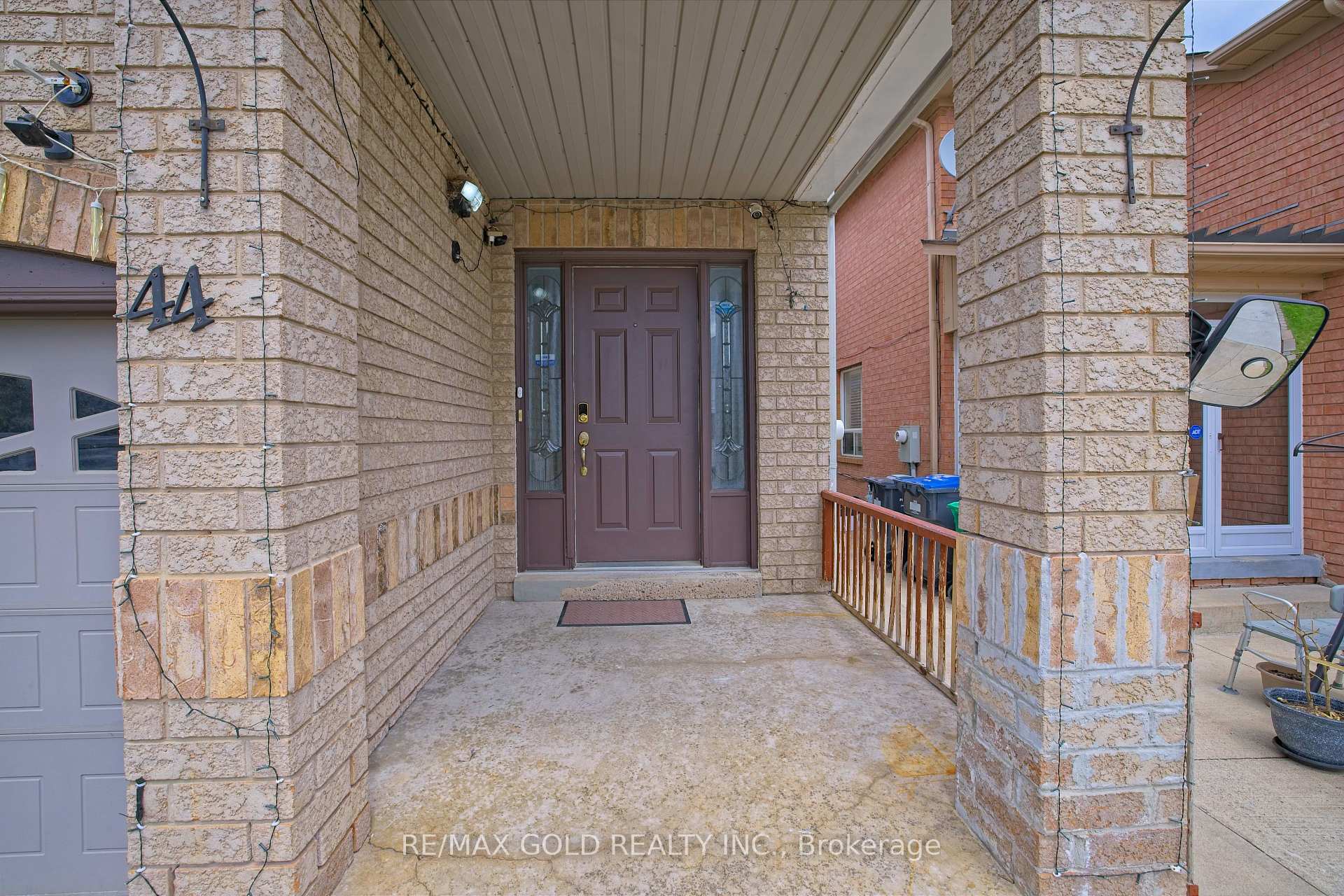 Photo 4 of 44 Baha Crescent, Brampton, Fletcher's Meadow — HOMEH