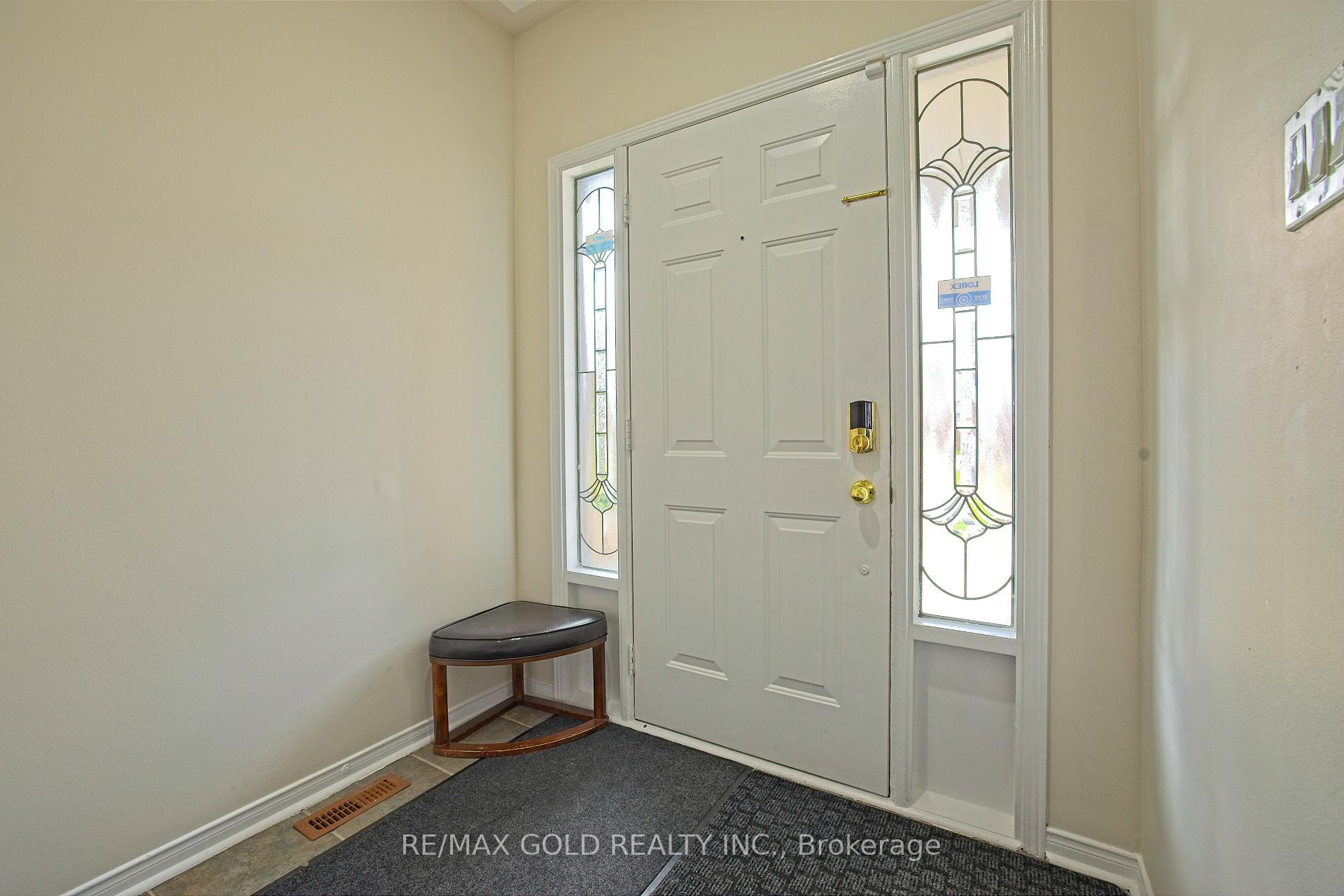 Photo 5 of 44 Baha Crescent, Brampton, Fletcher's Meadow — HOMEH
