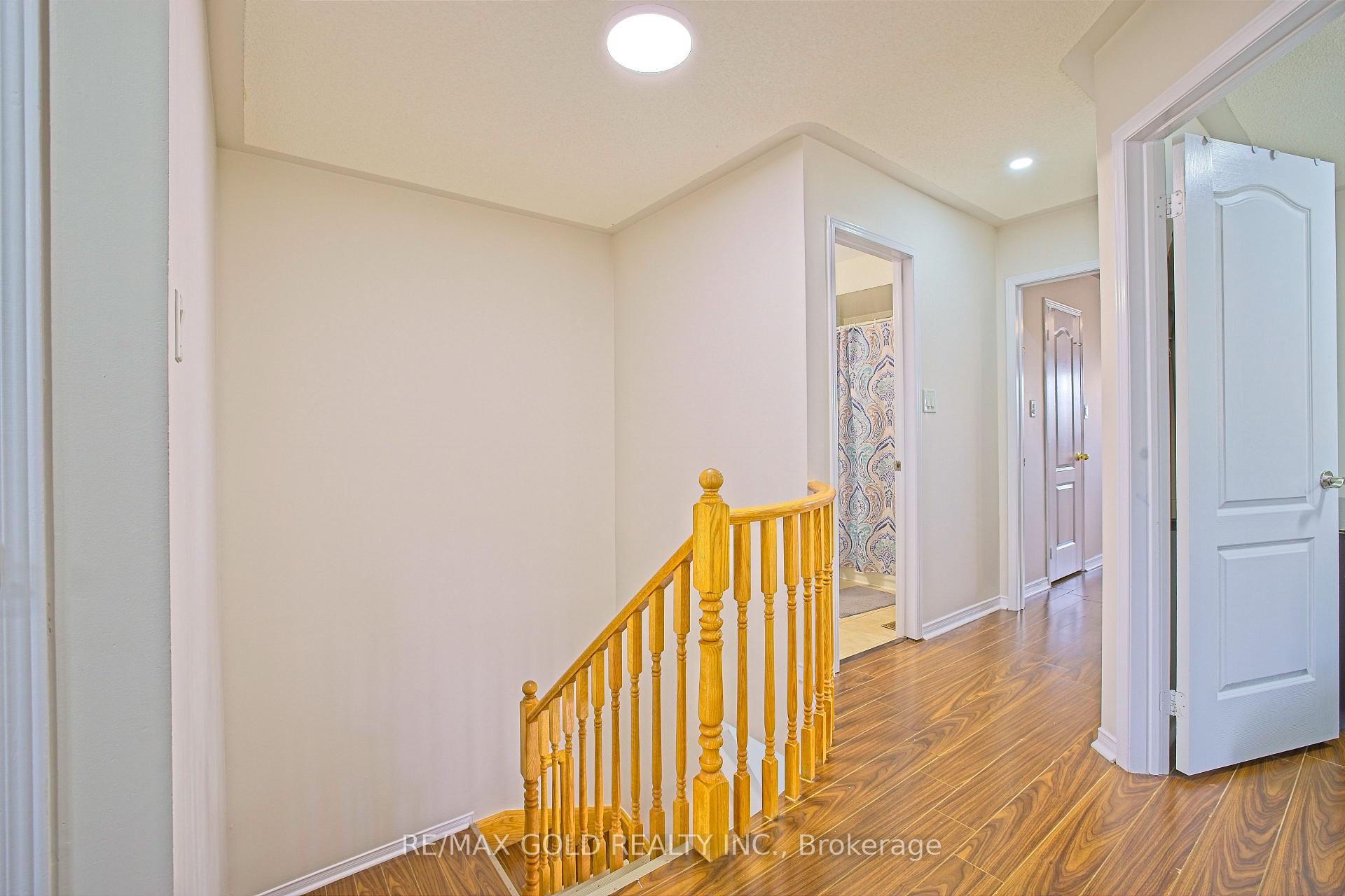 Photo 15 of 44 Baha Crescent, Brampton, Fletcher's Meadow — HOMEH
