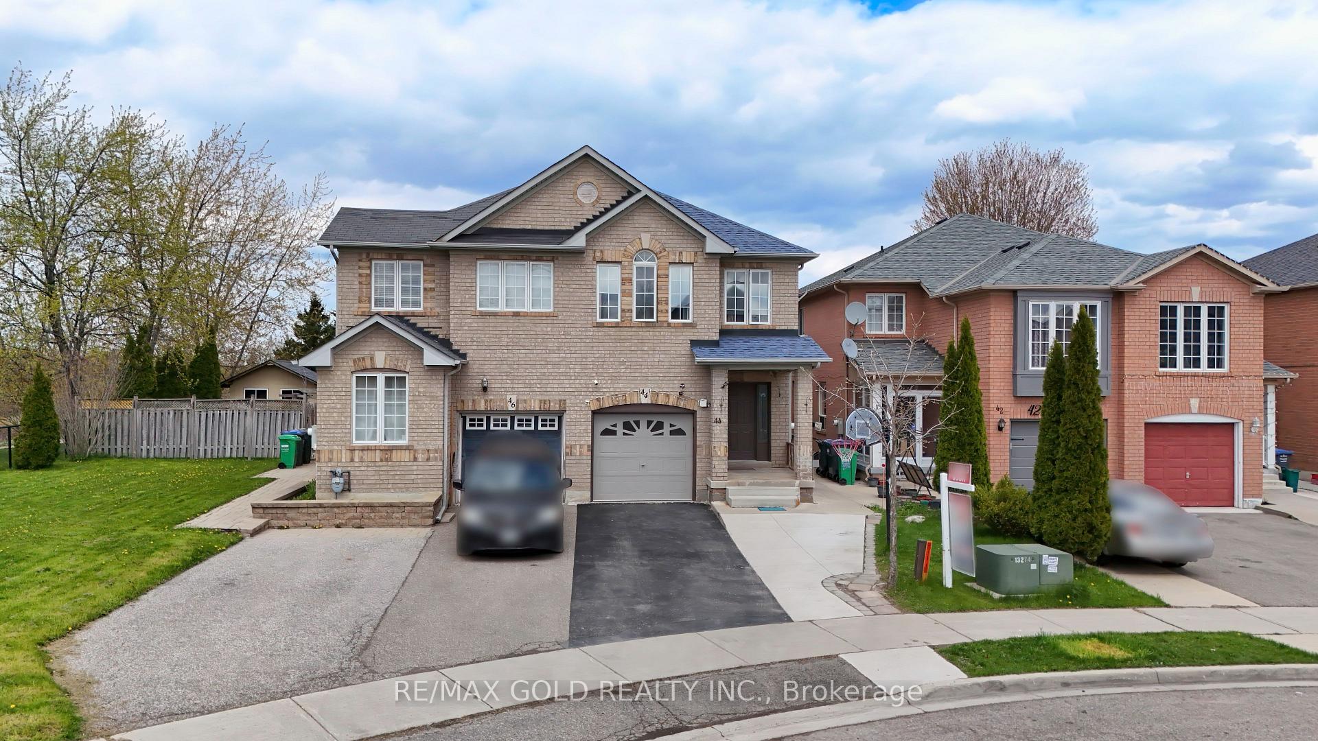 Photo 35 of 44 Baha Crescent, Brampton, Fletcher's Meadow — HOMEH