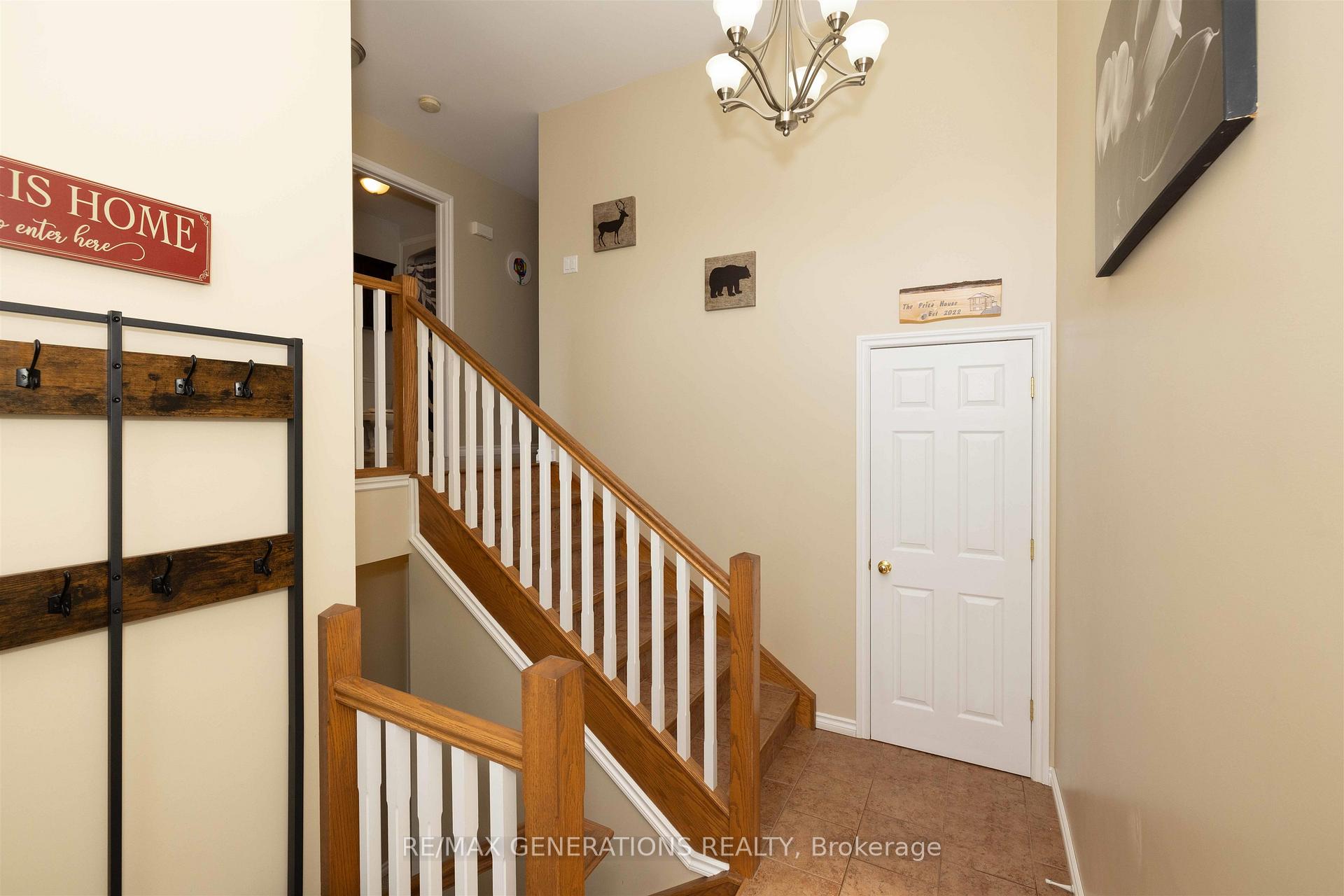 Photo 7 of 107 Reindeer Avenue, Thunder Bay, Parkdale — HOMEH