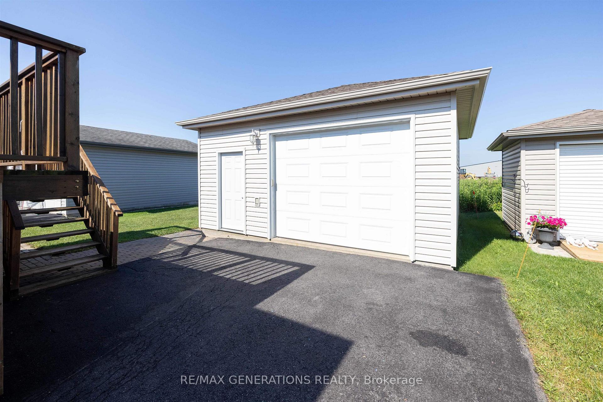 Photo 21 of 107 Reindeer Avenue, Thunder Bay, Parkdale — HOMEH