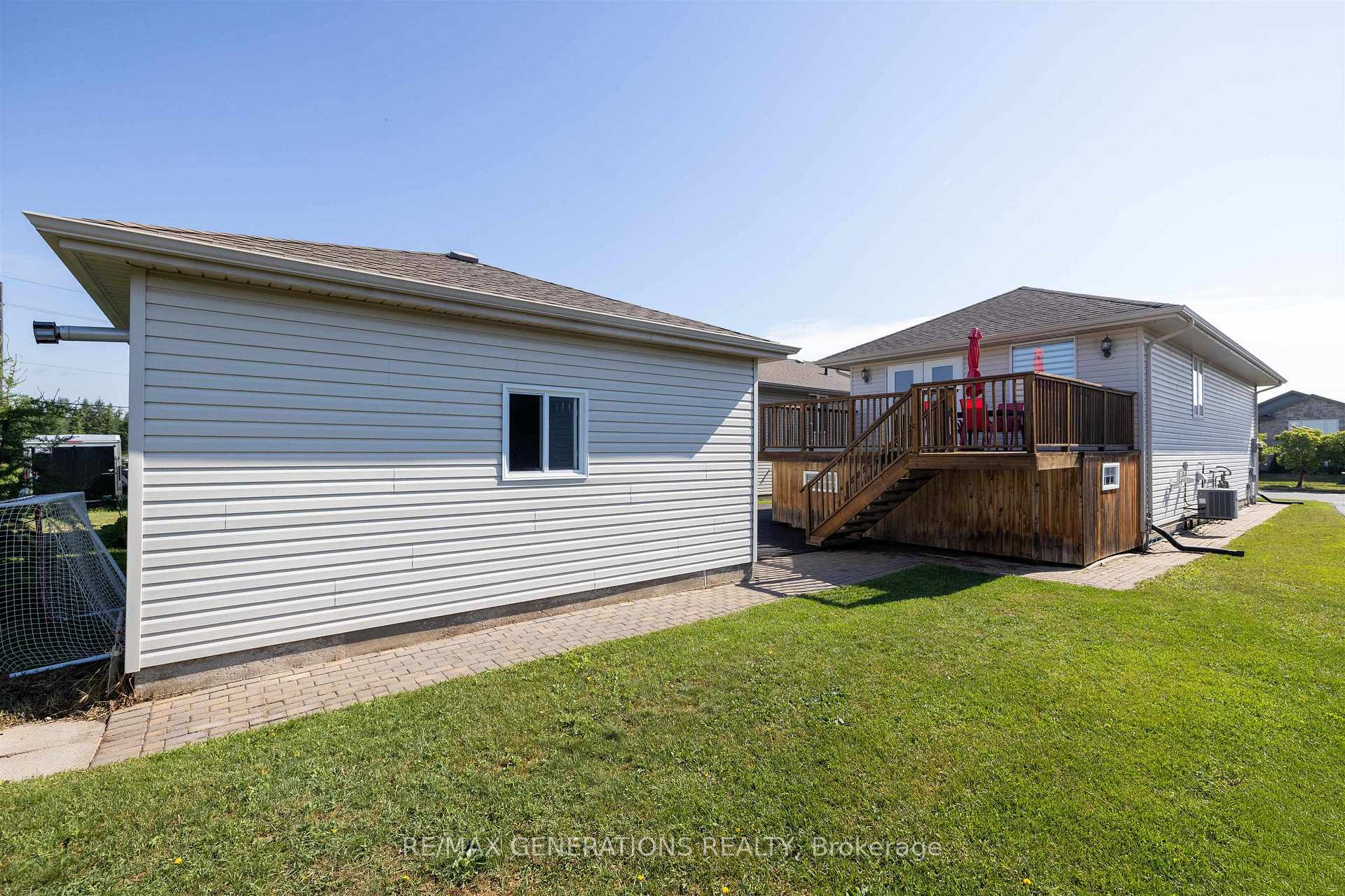 Photo 24 of 107 Reindeer Avenue, Thunder Bay, Parkdale — HOMEH