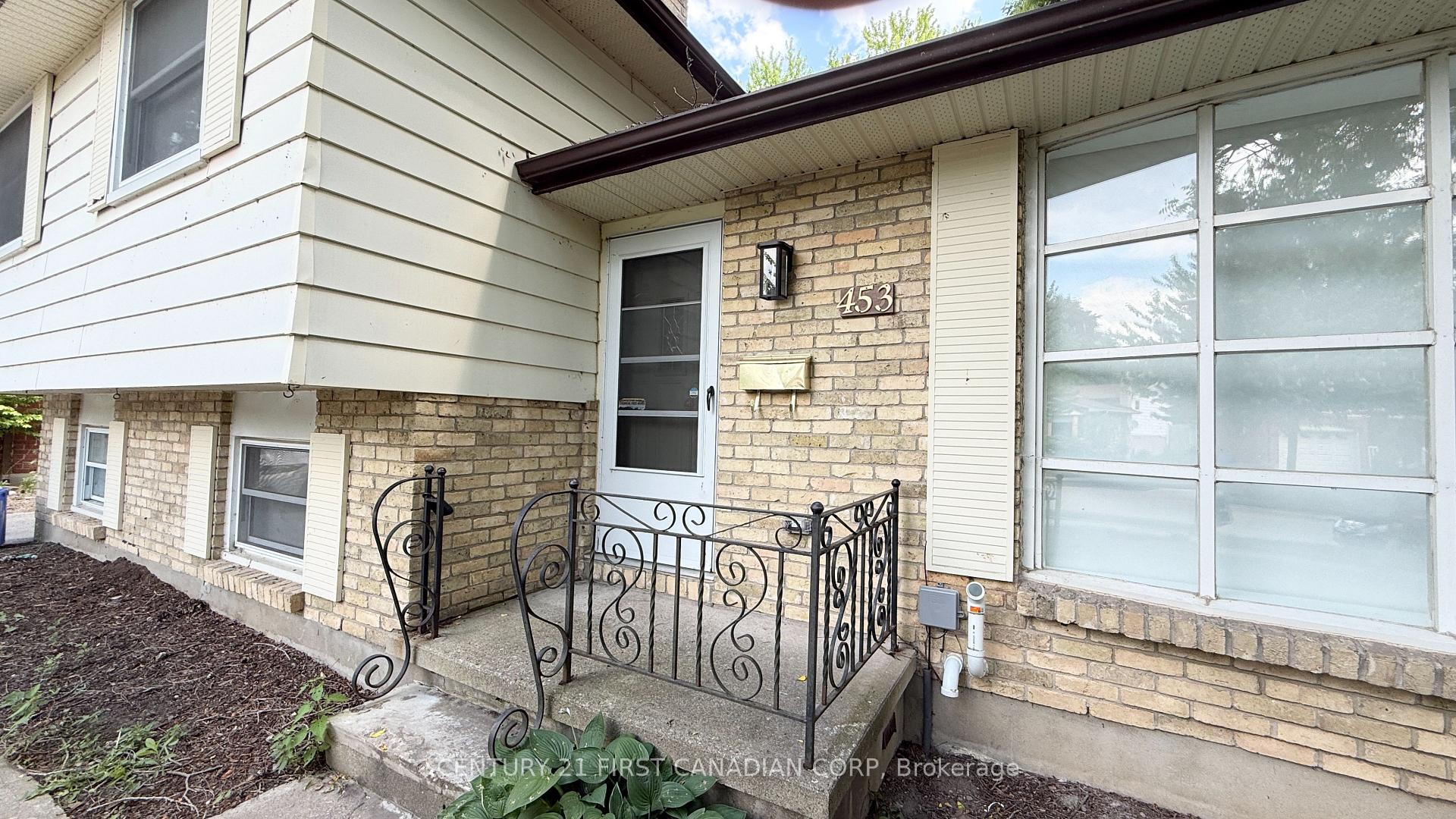 Photo 3 of Unit UPPER, 453 Castlegrove Boulevard, London, North K — HOMEH