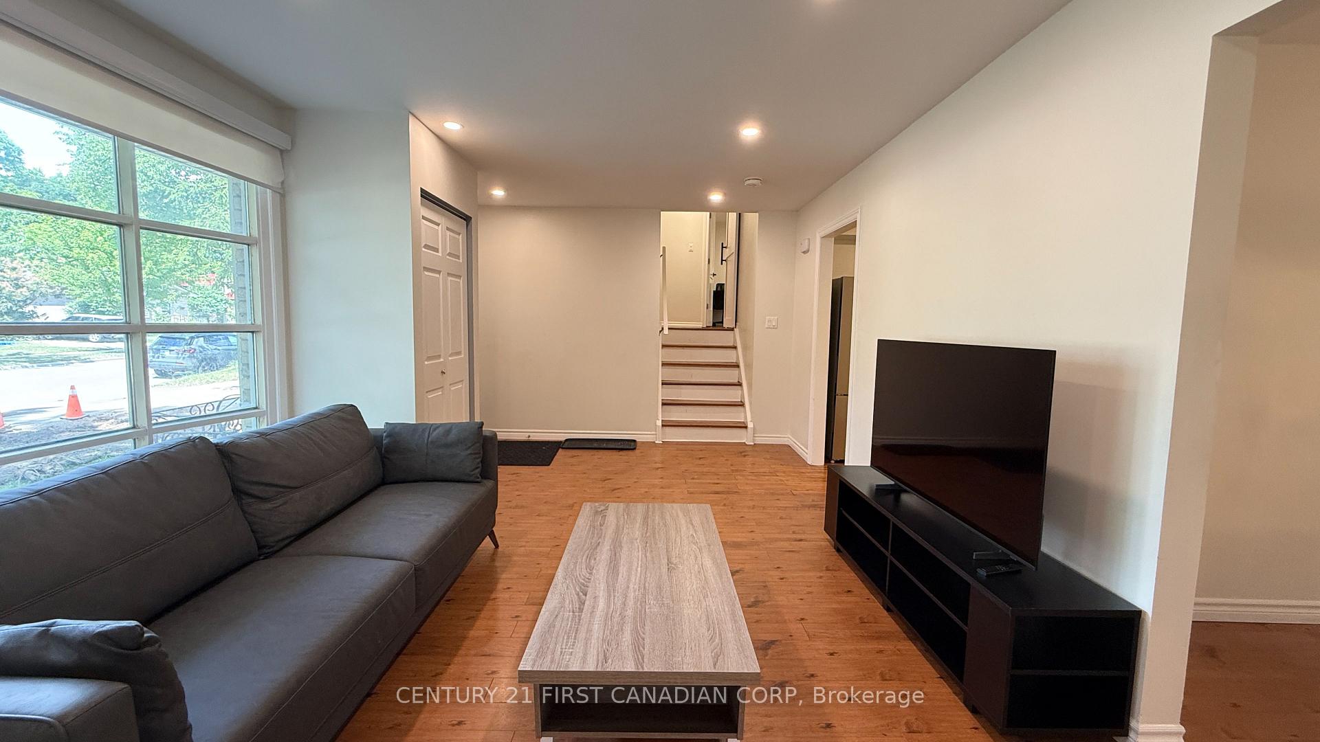 Photo 4 of Unit UPPER, 453 Castlegrove Boulevard, London, North K — HOMEH