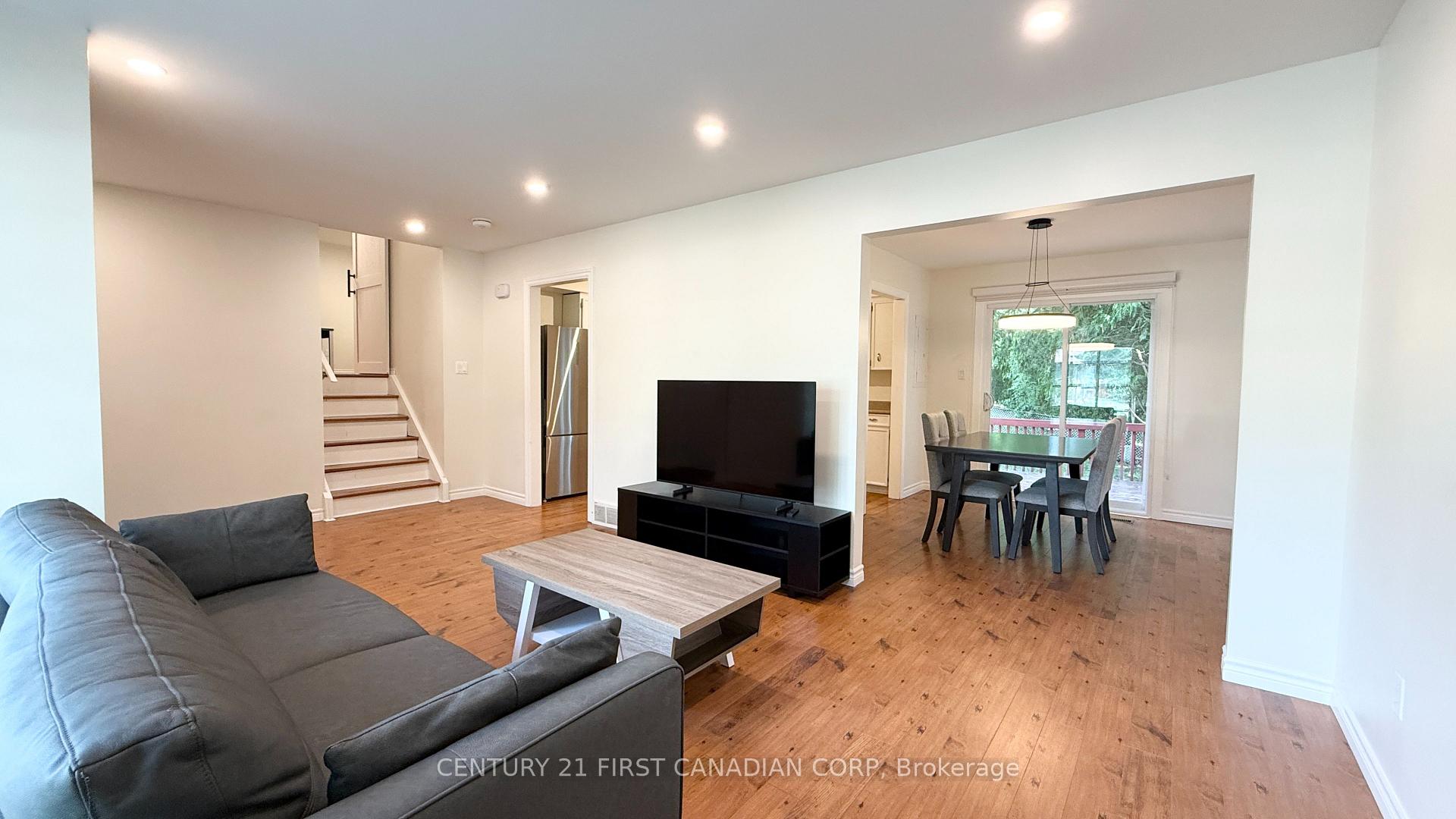 Photo 5 of Unit UPPER, 453 Castlegrove Boulevard, London, North K — HOMEH