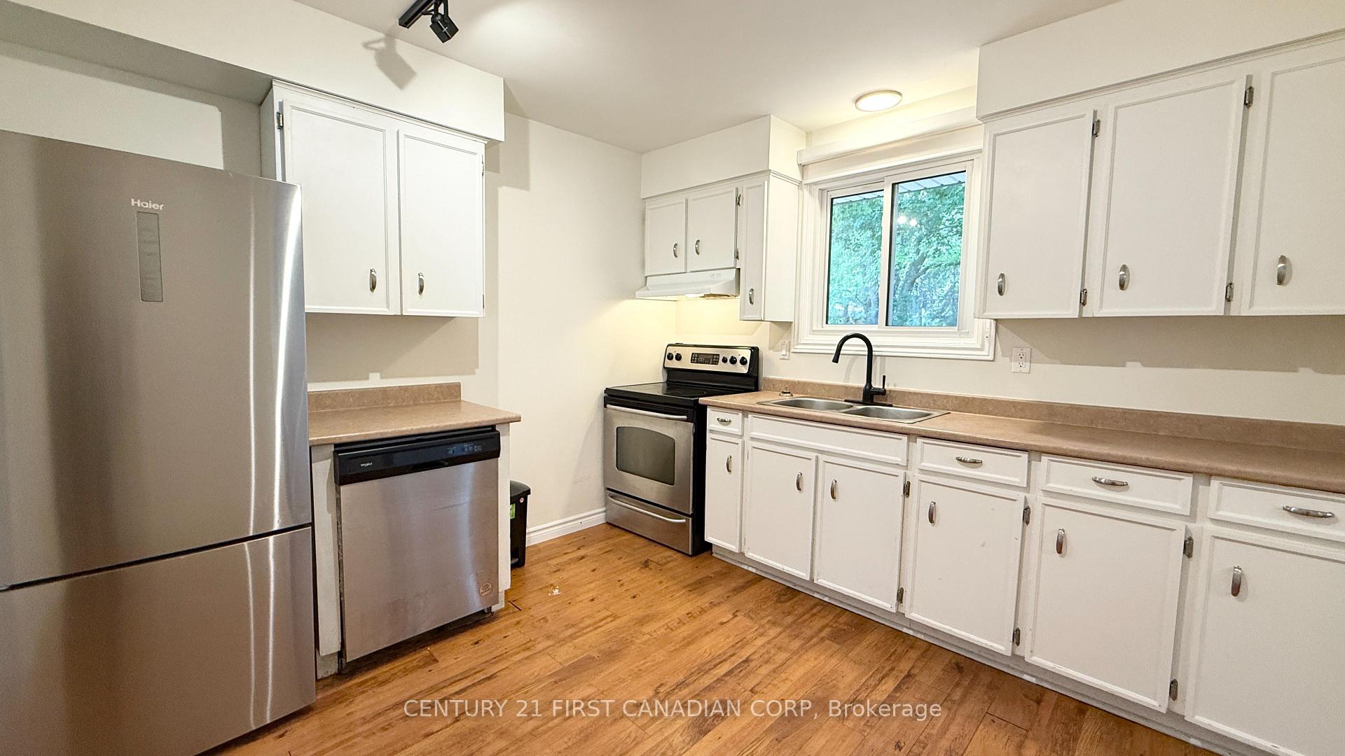 Photo 11 of Unit UPPER, 453 Castlegrove Boulevard, London, North K — HOMEH