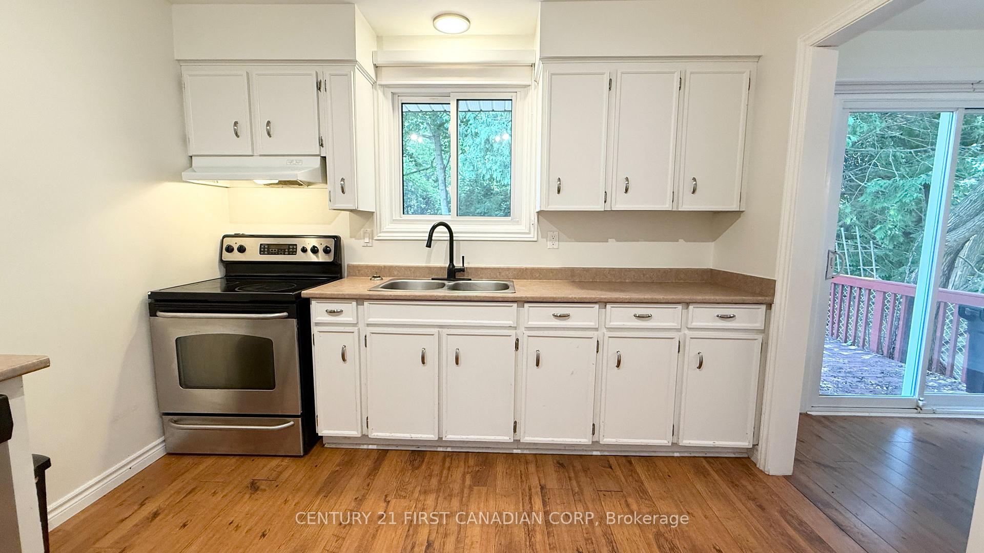 Photo 12 of Unit UPPER, 453 Castlegrove Boulevard, London, North K — HOMEH