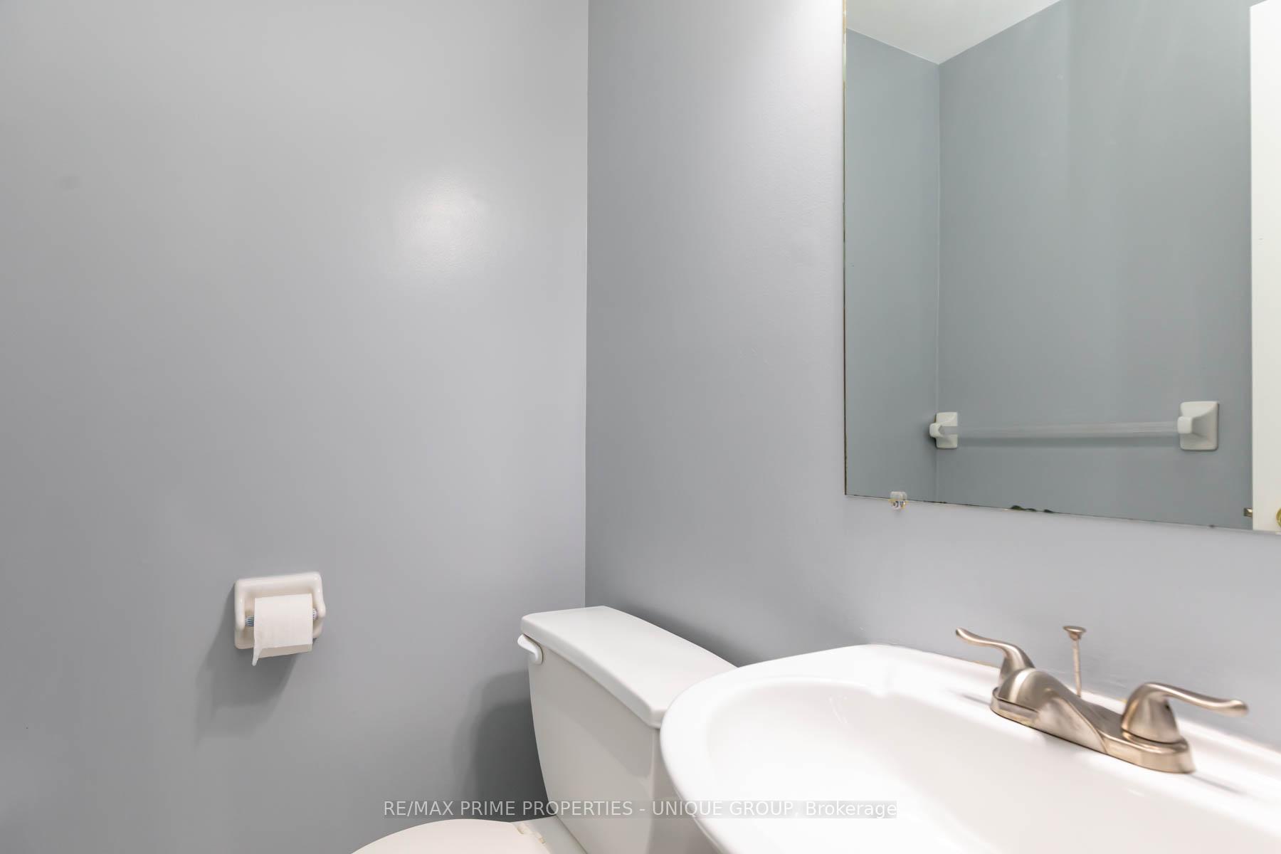 Photo 19 of 25 Pine Gate Place, Whitby, Williamsburg — HOMEH