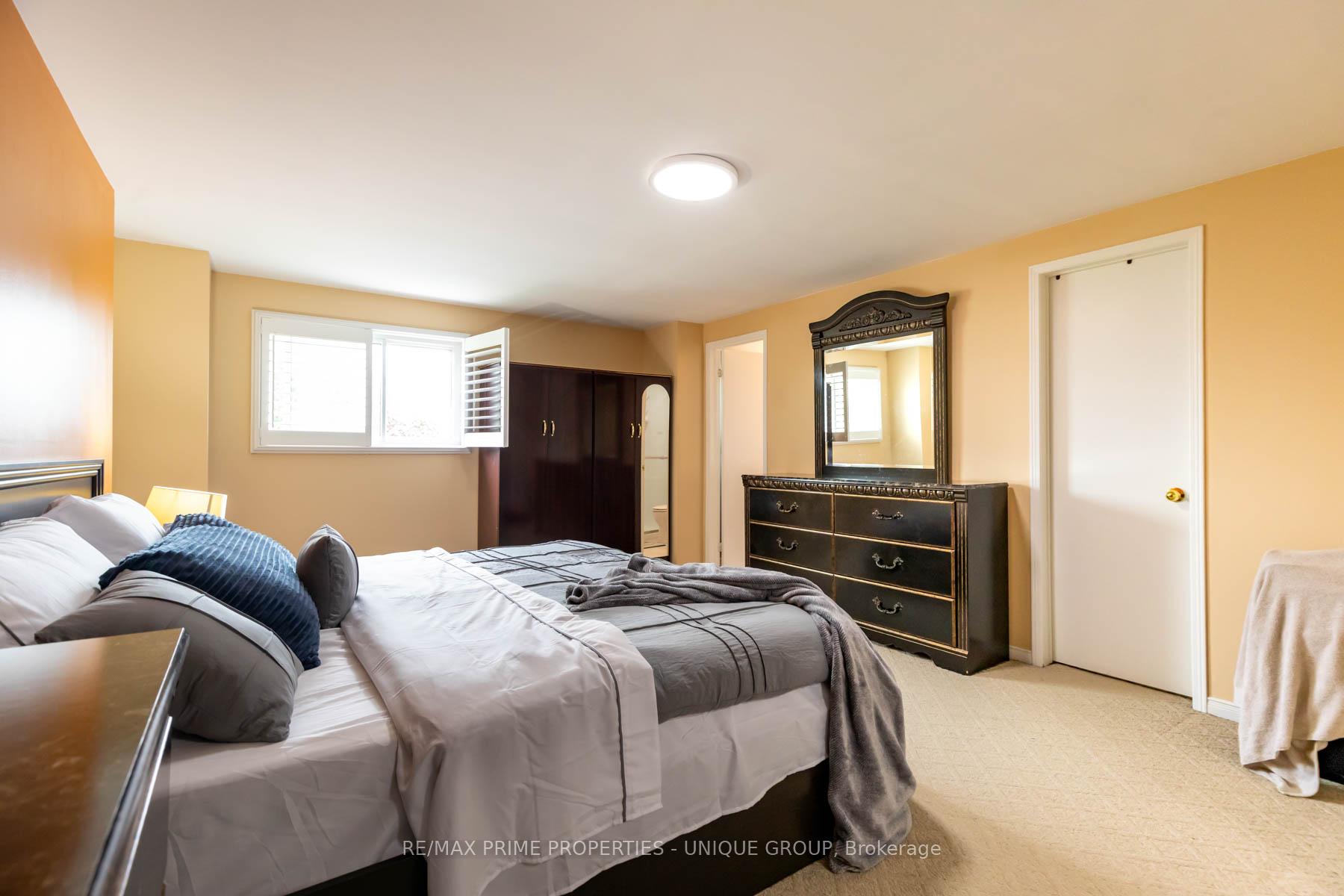 Photo 25 of 25 Pine Gate Place, Whitby, Williamsburg — HOMEH