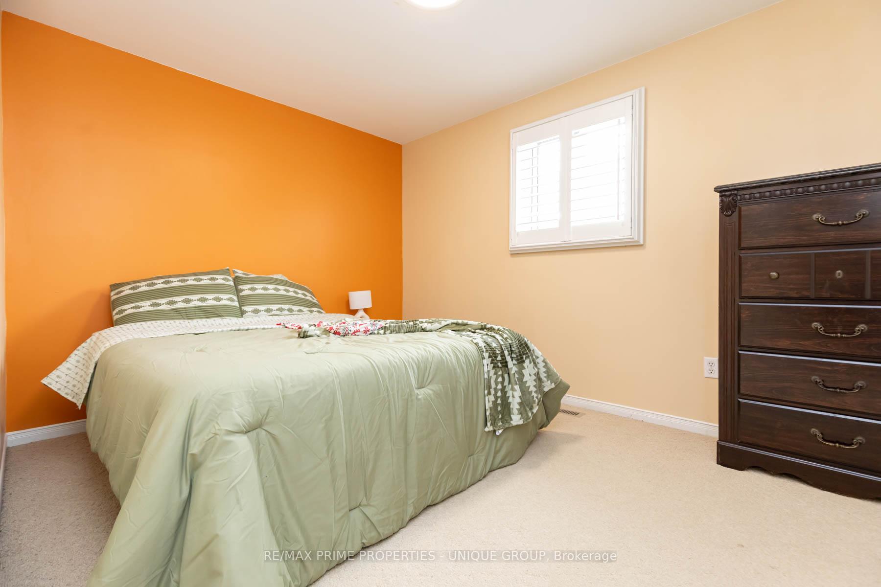 Photo 31 of 25 Pine Gate Place, Whitby, Williamsburg — HOMEH