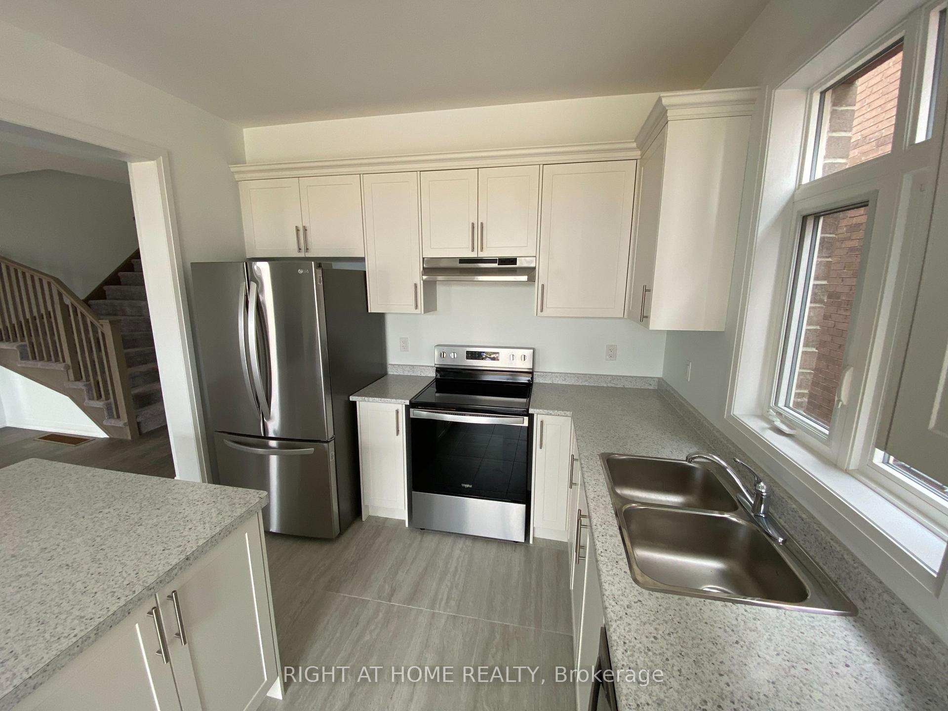 Photo 1 of 31 Copperhill Heights, Barrie, Rural Barrie Southeast — HOMEH