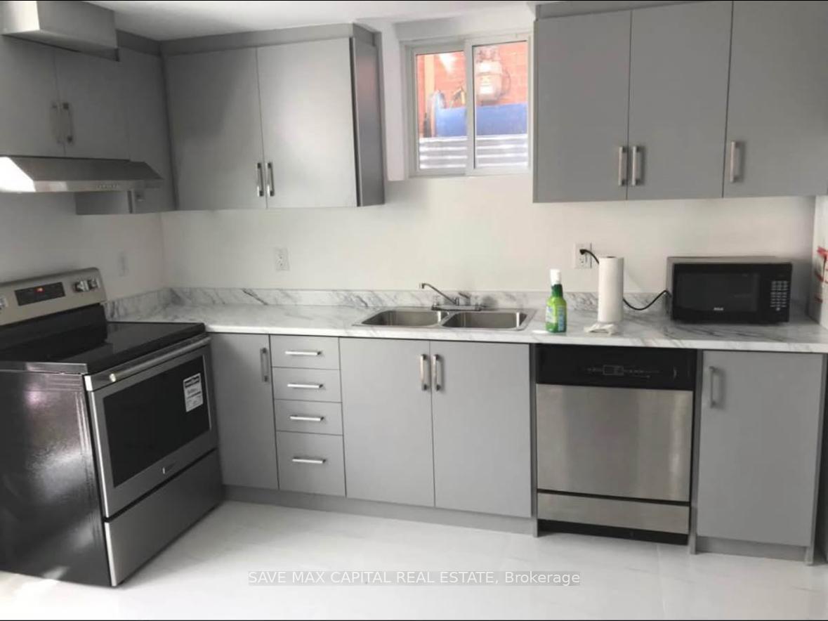 Photo 1 of 28 Culture Crescent, Brampton, Fletcher's Creek Village — HOMEH