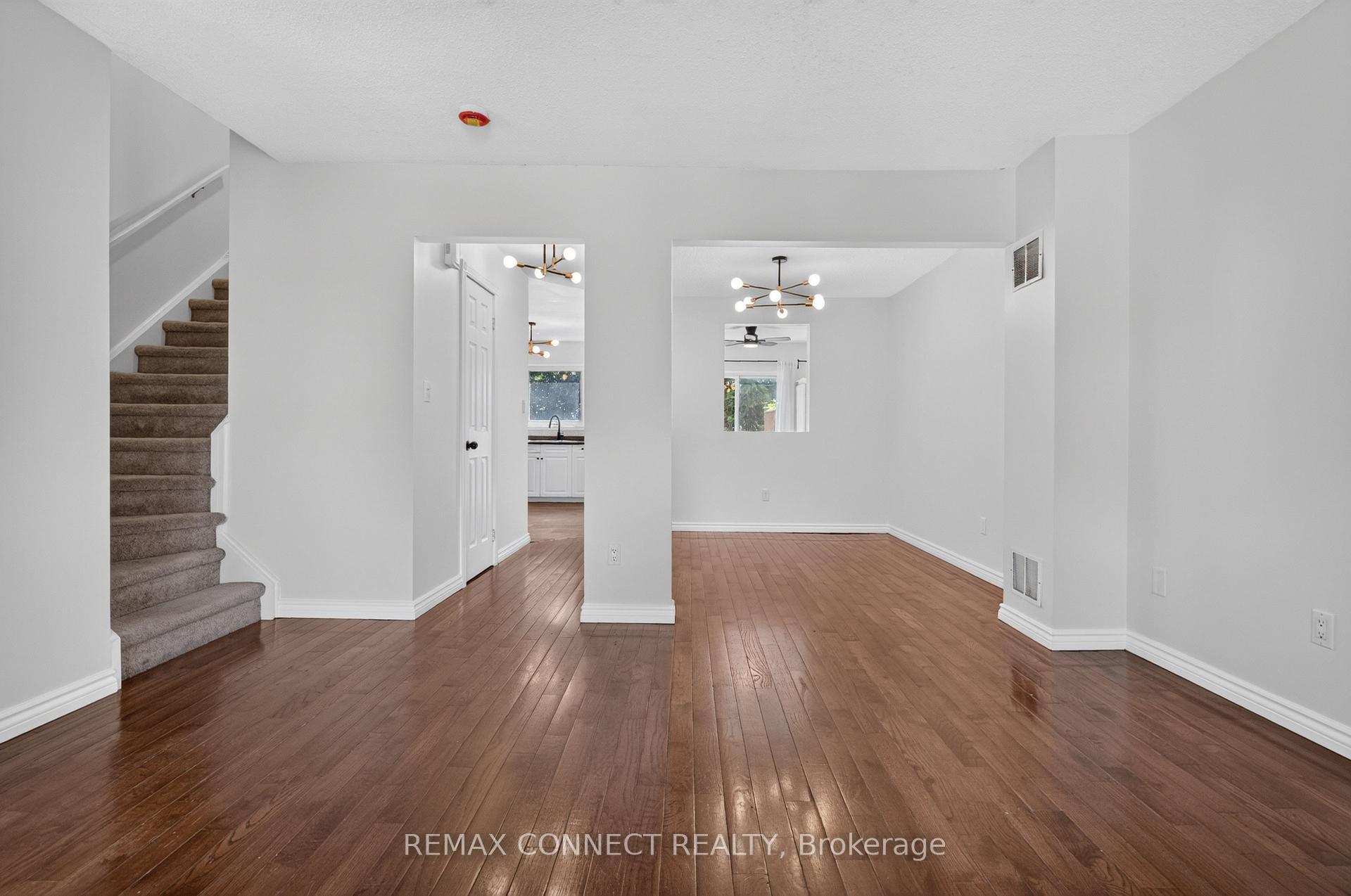 Photo 6 of 829 Cavan Court, Oshawa, Vanier — HOMEH