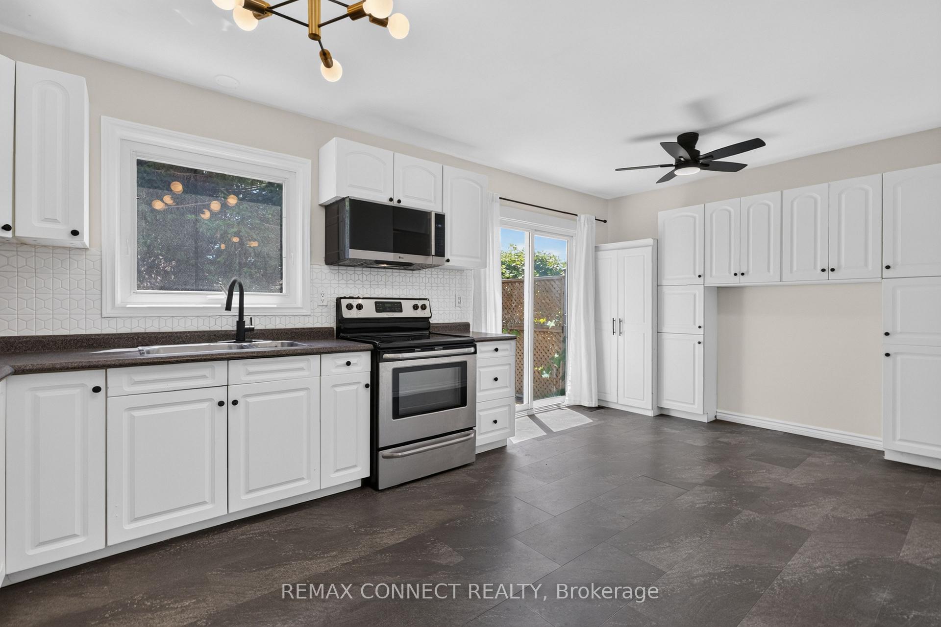 Photo 12 of 829 Cavan Court, Oshawa, Vanier — HOMEH