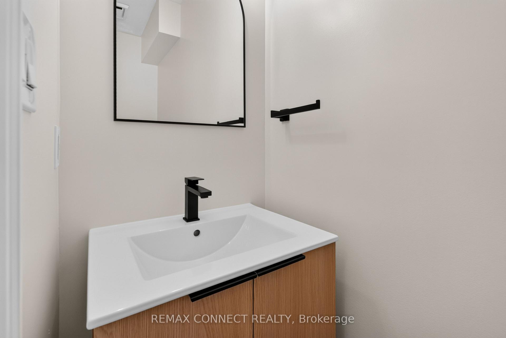 Photo 13 of 829 Cavan Court, Oshawa, Vanier — HOMEH