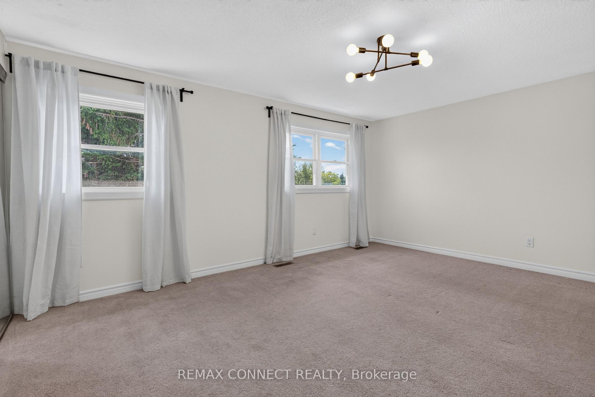 Photo 17 of 829 Cavan Court, Oshawa, Vanier — HOMEH