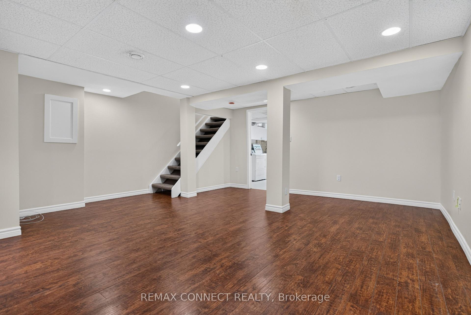 Photo 26 of 829 Cavan Court, Oshawa, Vanier — HOMEH