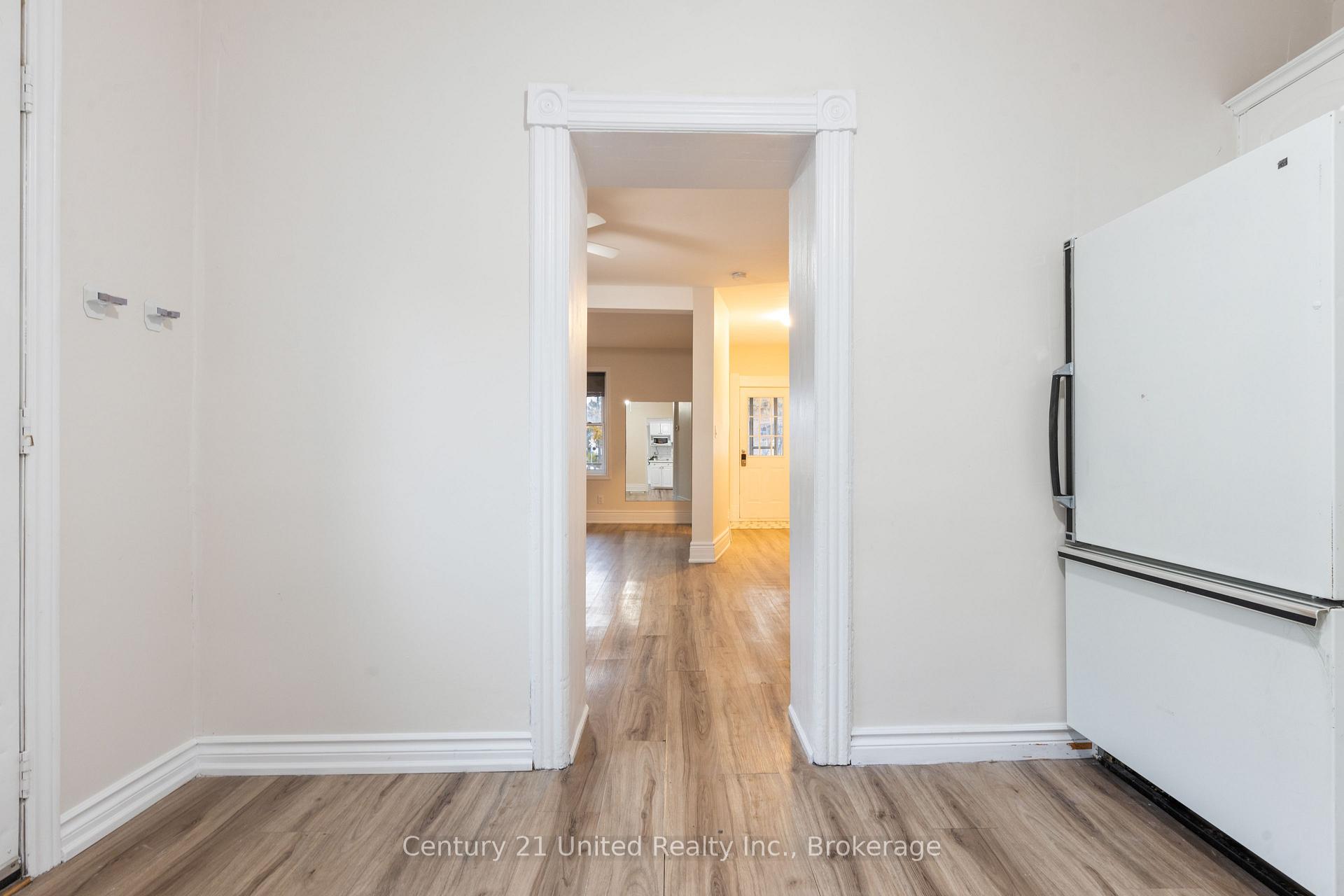Photo 18 of 26 Park Street N, Peterborough, Town Ward 3 — HOMEH