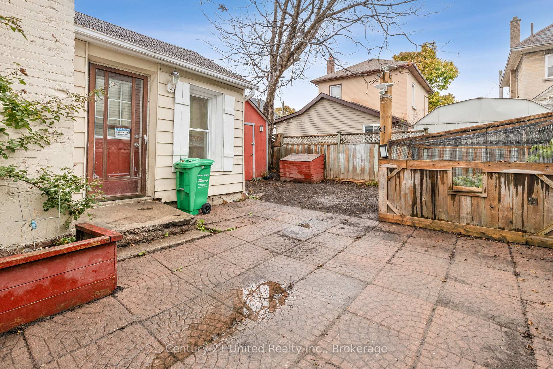 Photo 36 of 26 Park Street N, Peterborough, Town Ward 3 — HOMEH