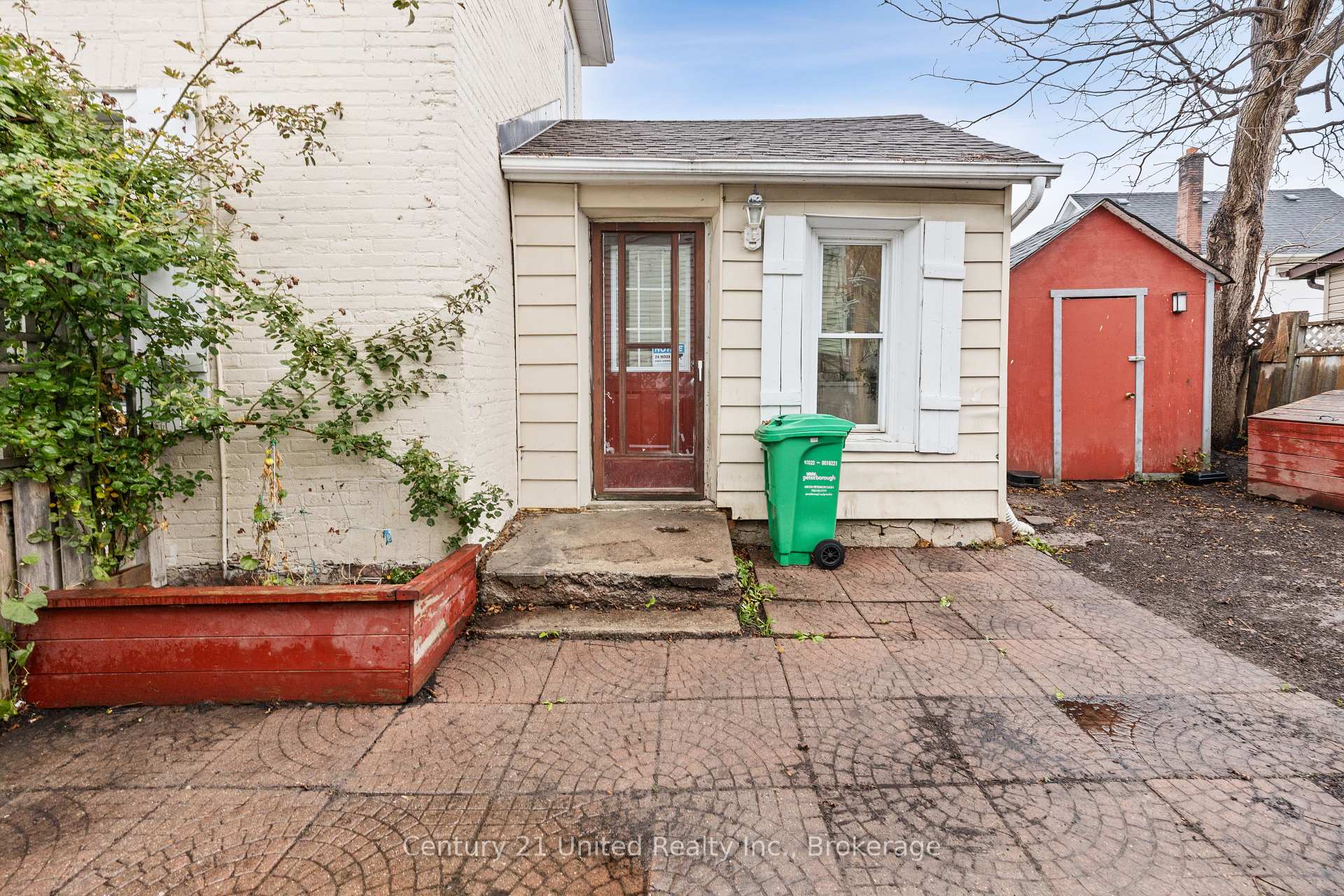 Photo 37 of 26 Park Street N, Peterborough, Town Ward 3 — HOMEH