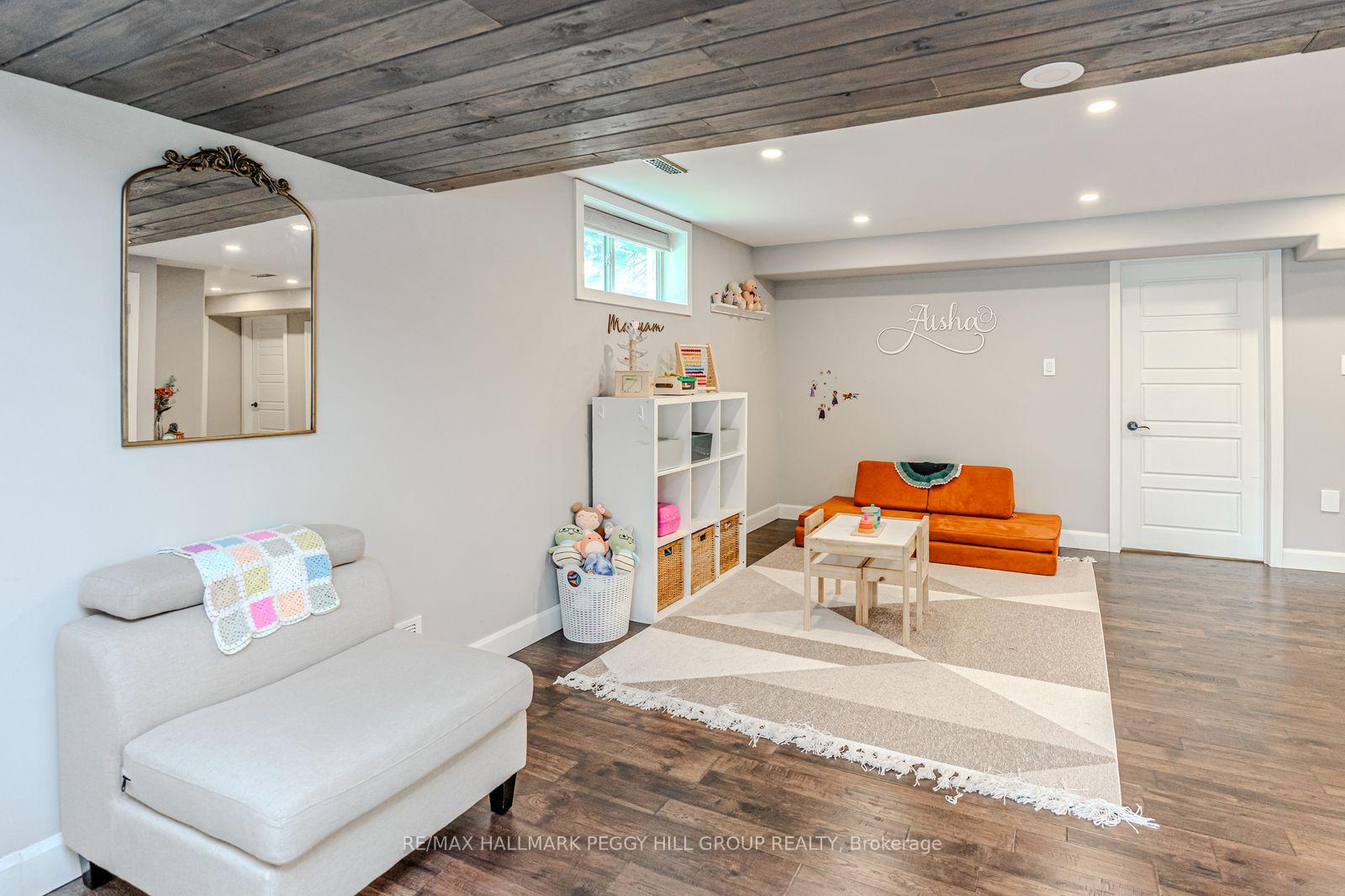 Photo 16 of 102 Highland Drive, Oro-Medonte, Horseshoe Valley — HOMEH