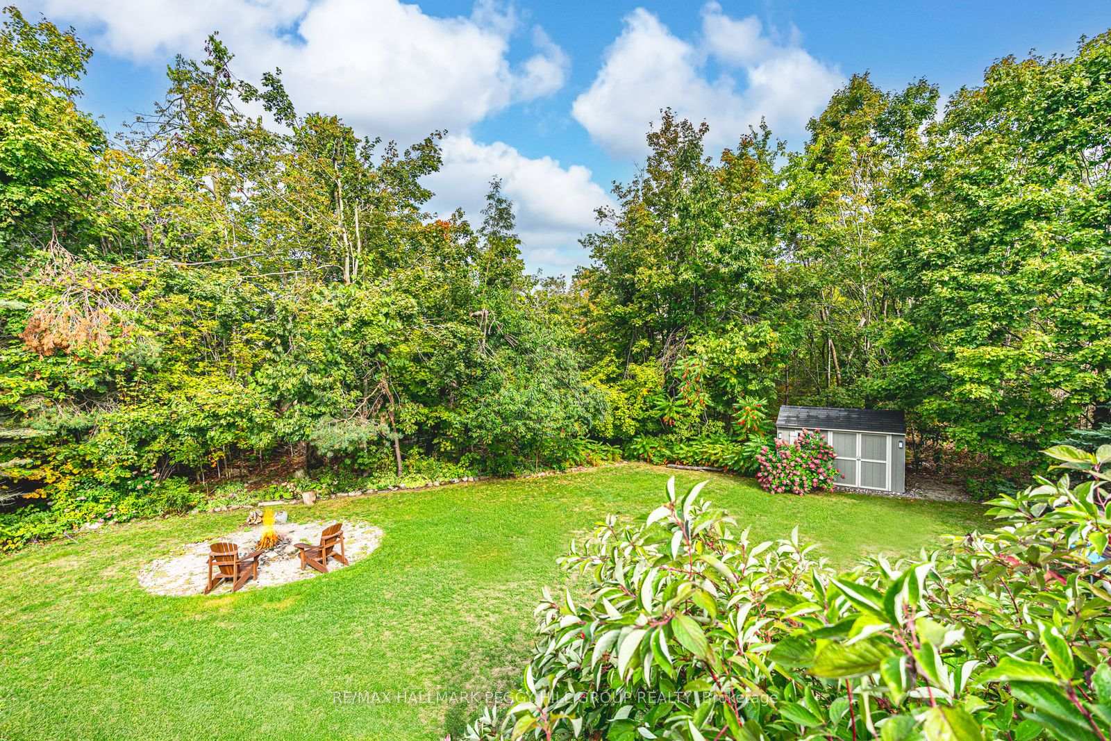 Photo 23 of 102 Highland Drive, Oro-Medonte, Horseshoe Valley — HOMEH