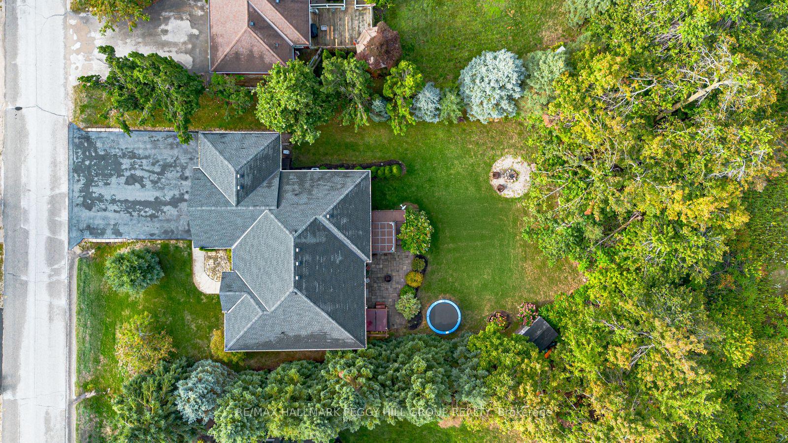 Photo 26 of 102 Highland Drive, Oro-Medonte, Horseshoe Valley — HOMEH