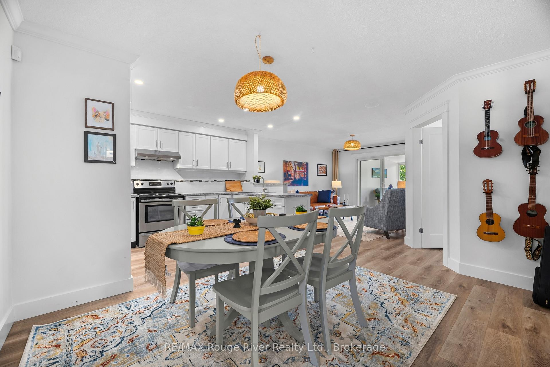 Photo 10 of 1275 Eagle Crescent, Peterborough, Monaghan Ward 2 — HOMEH