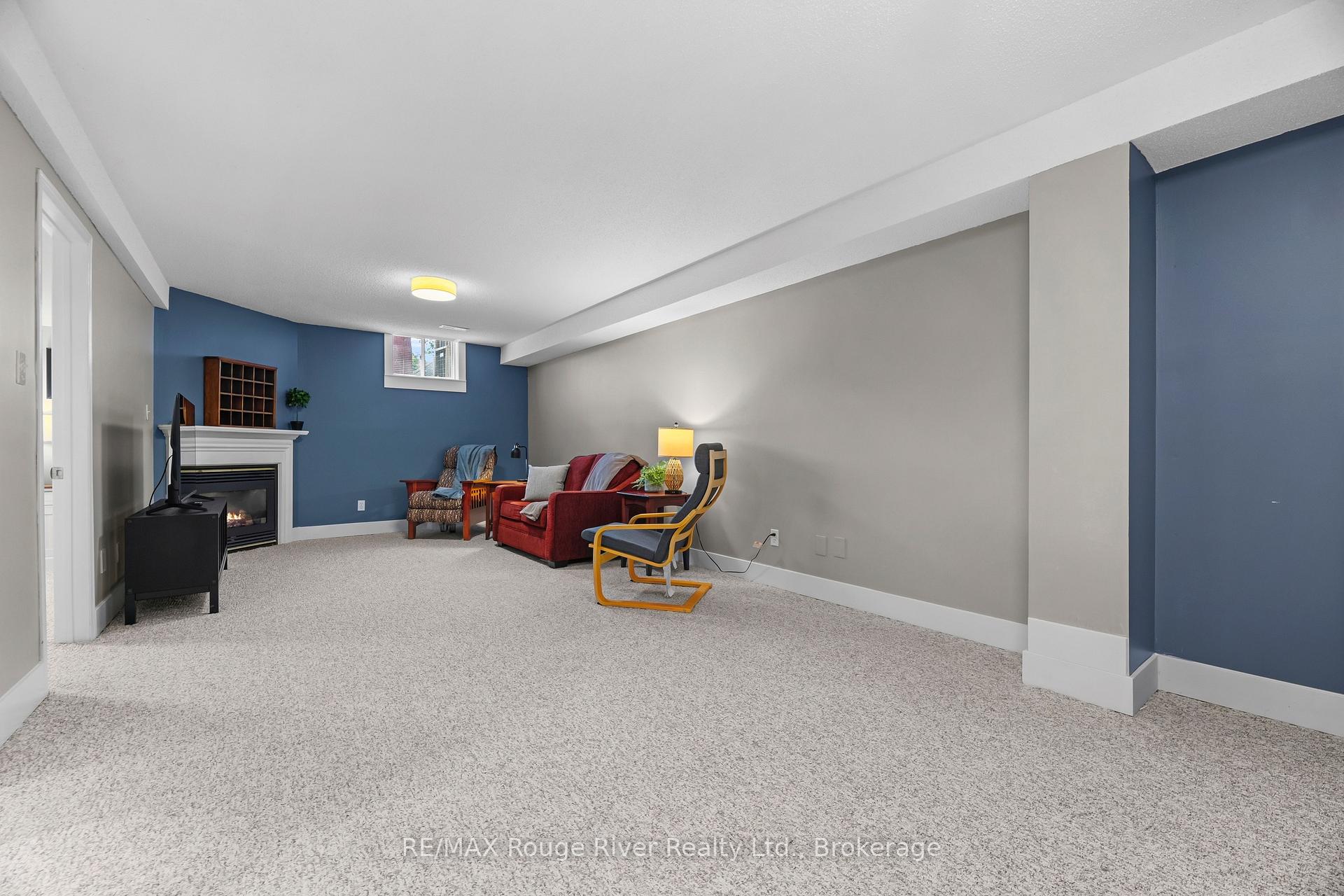 Photo 23 of 1275 Eagle Crescent, Peterborough, Monaghan Ward 2 — HOMEH
