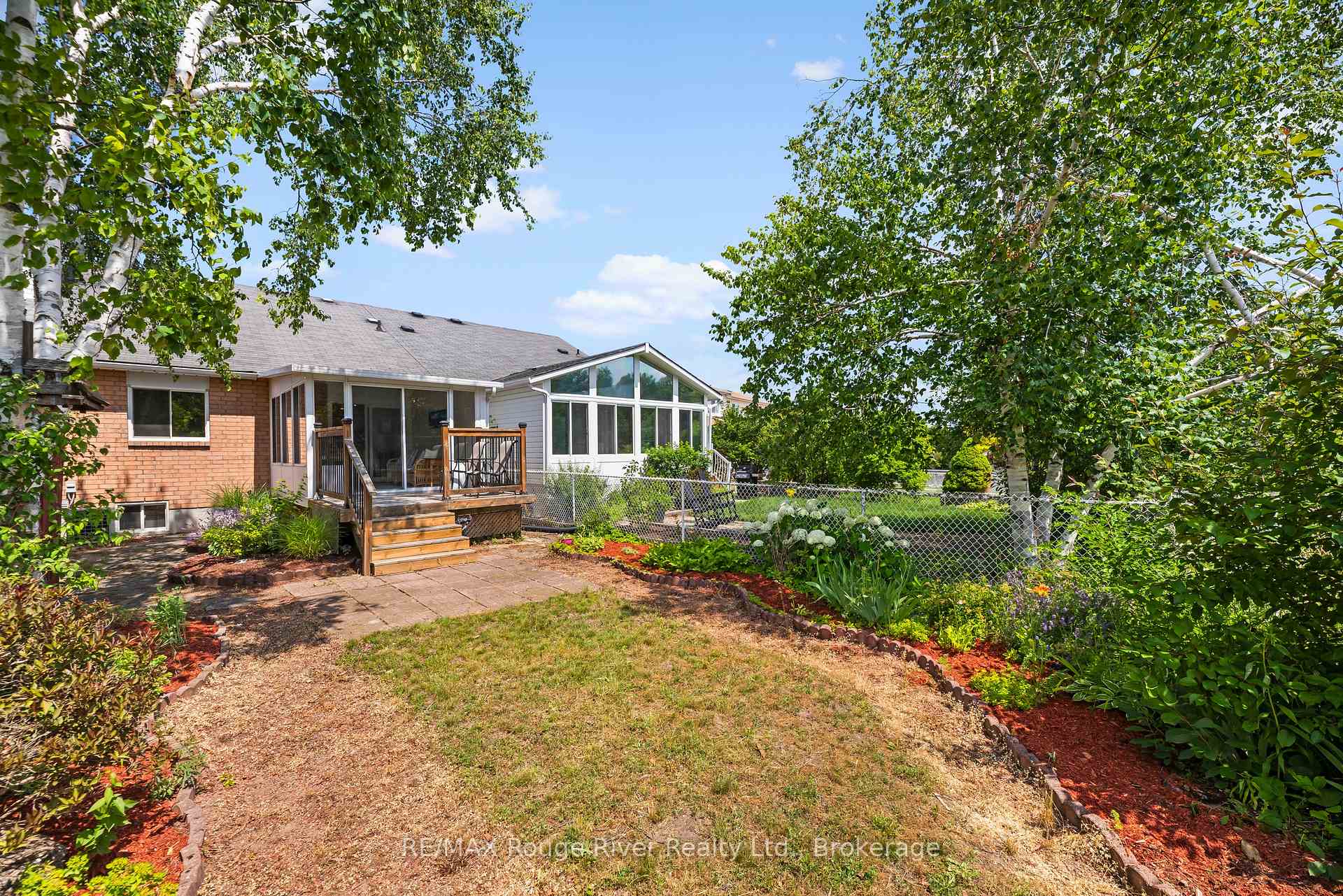 Photo 31 of 1275 Eagle Crescent, Peterborough, Monaghan Ward 2 — HOMEH