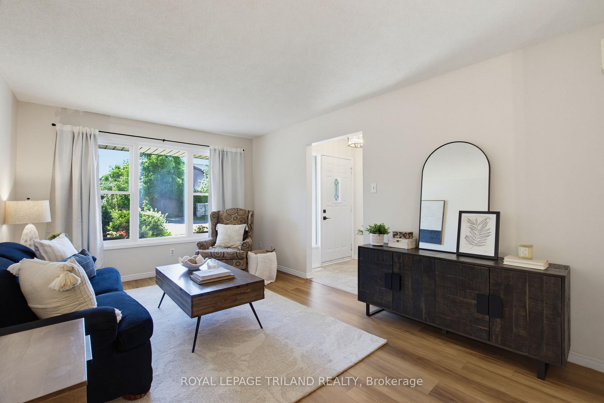 Photo 9 of 765 Homeview Road, London, South Q — HOMEH