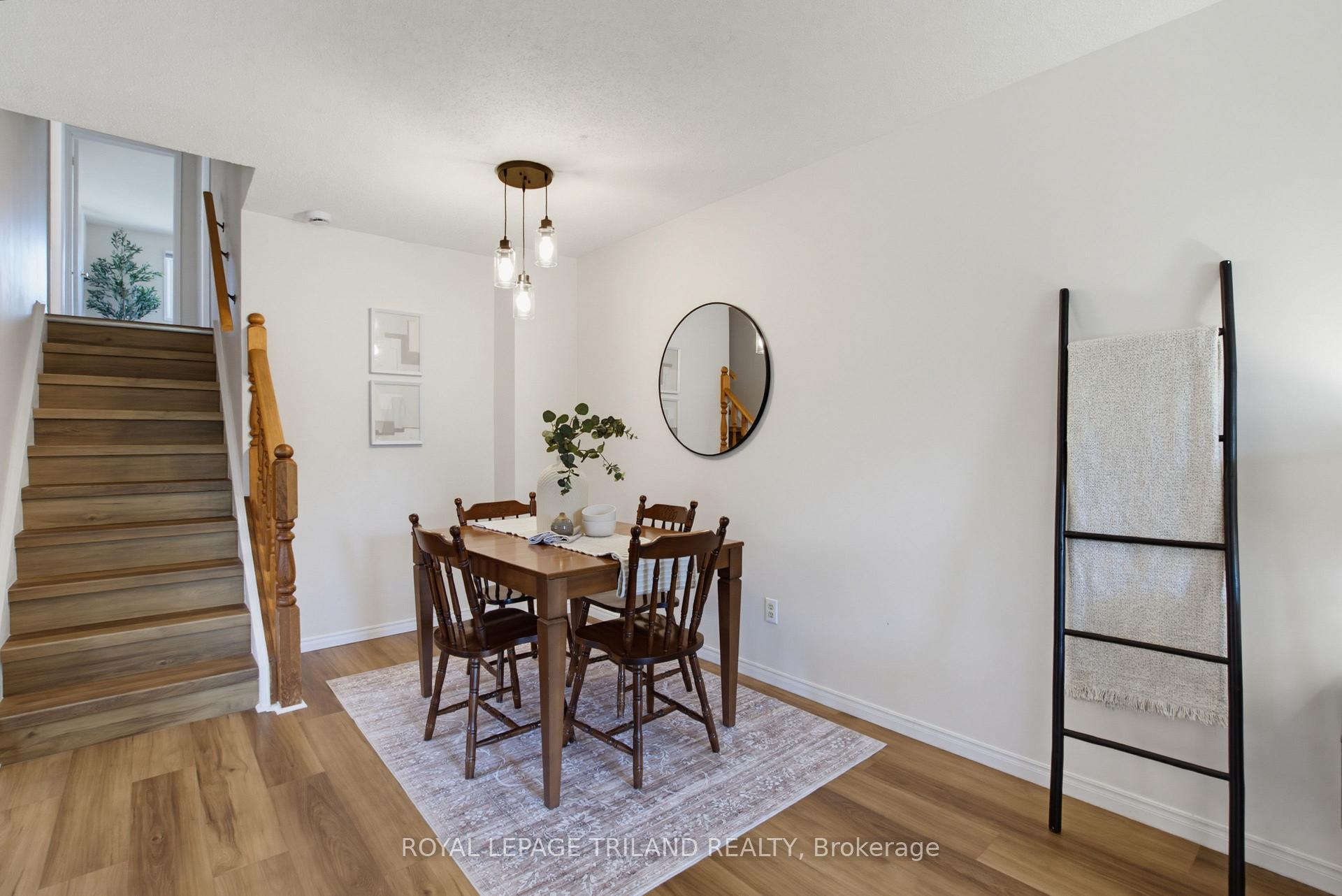 Photo 12 of 765 Homeview Road, London, South Q — HOMEH