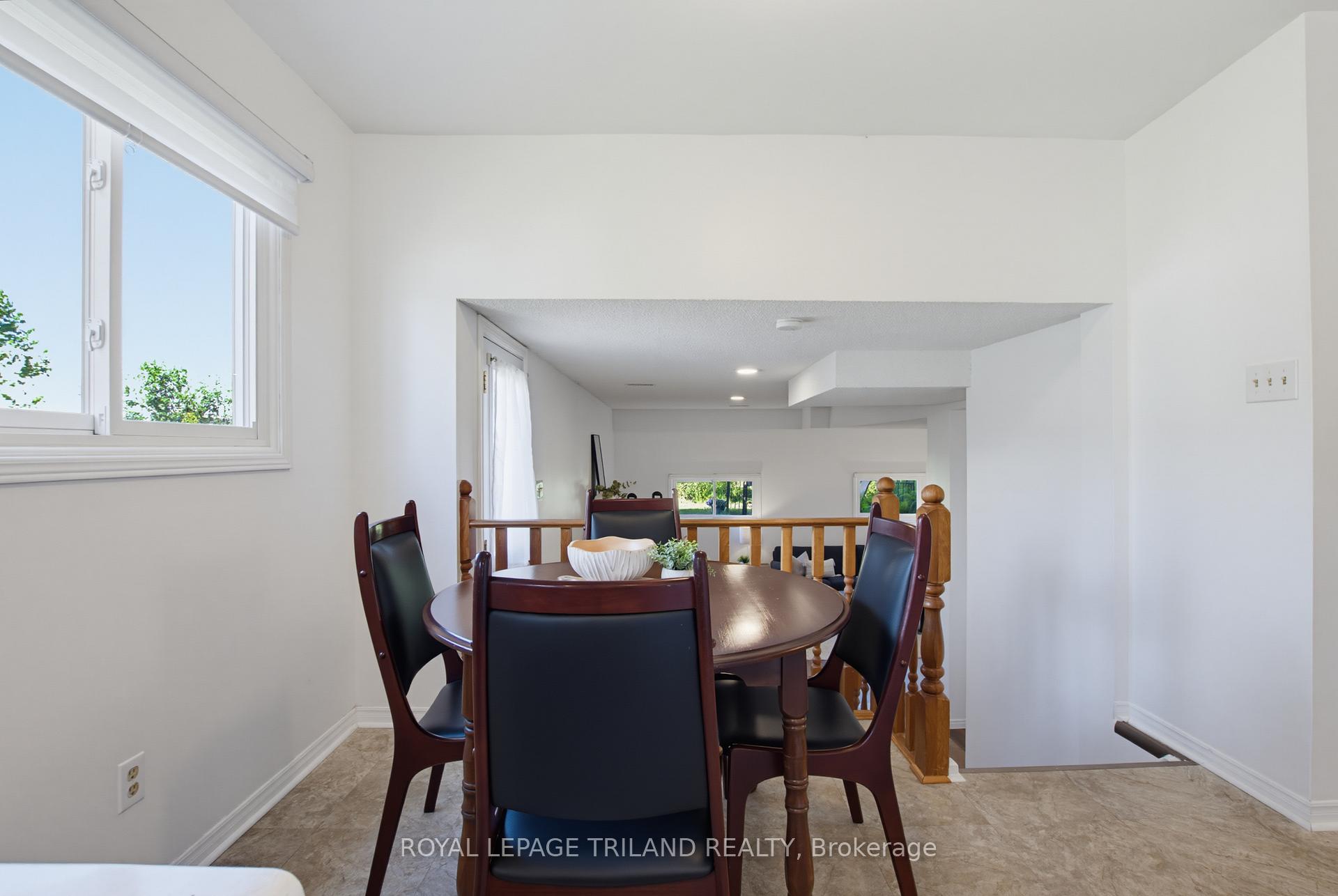 Photo 18 of 765 Homeview Road, London, South Q — HOMEH