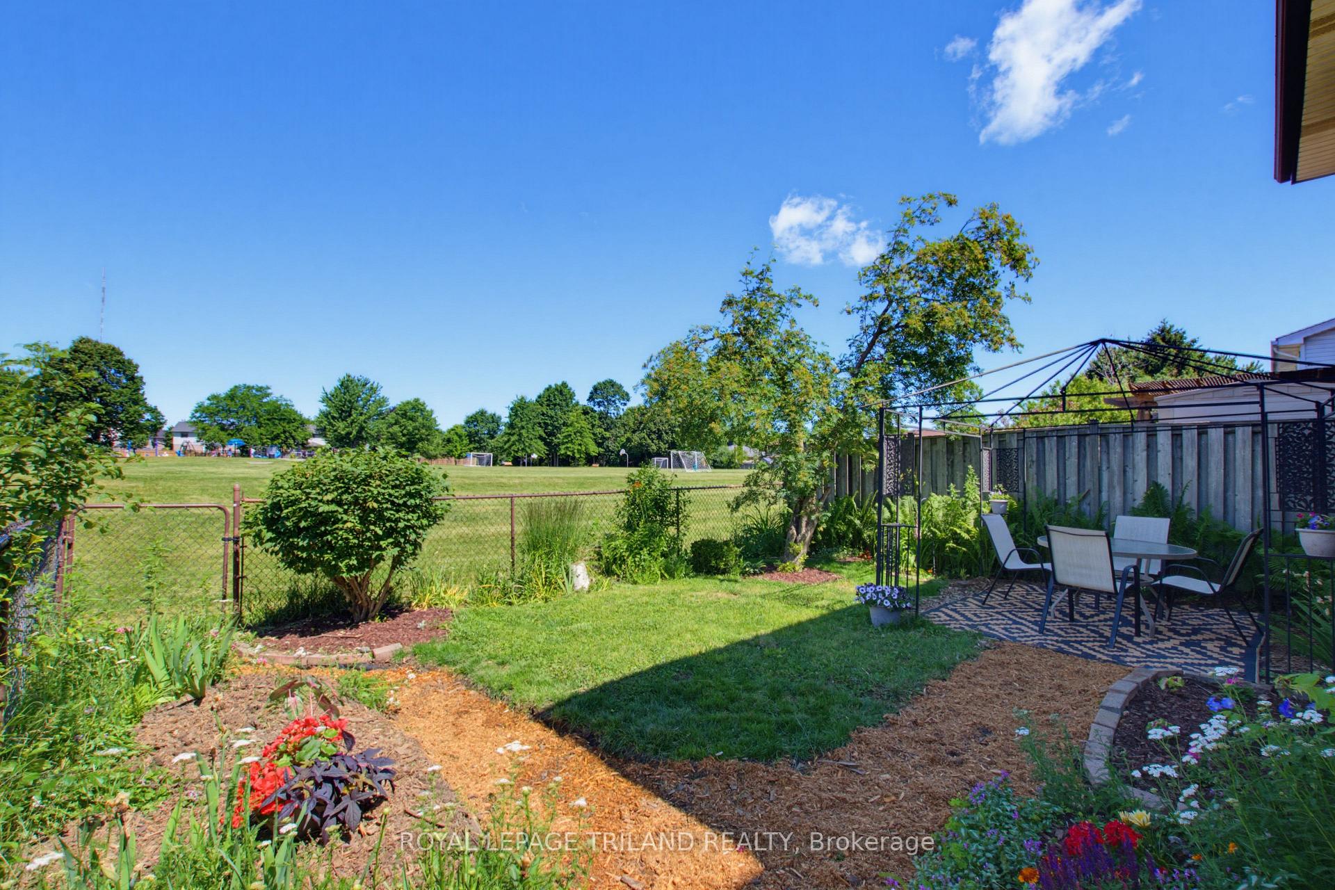Photo 38 of 765 Homeview Road, London, South Q — HOMEH