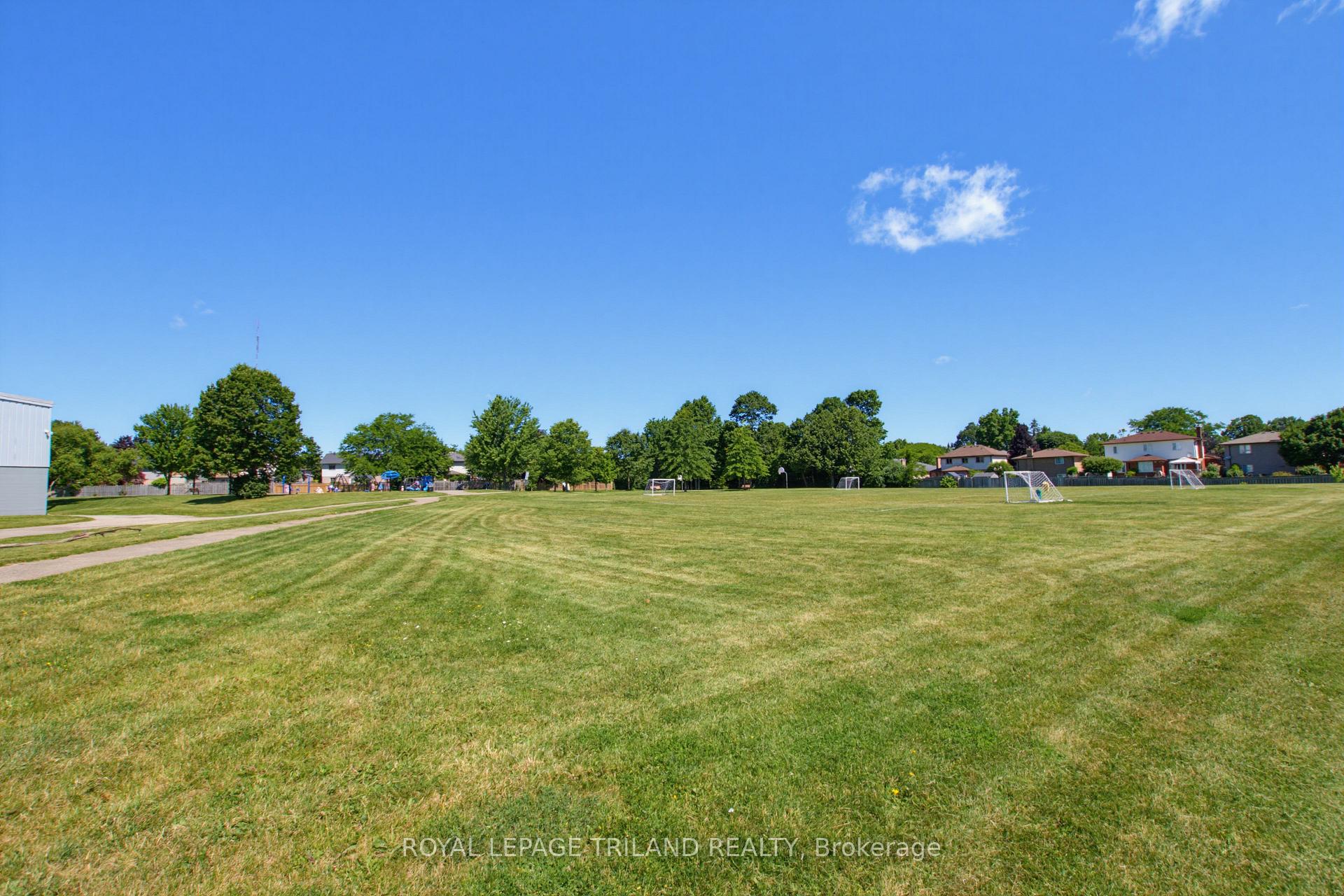 Photo 39 of 765 Homeview Road, London, South Q — HOMEH