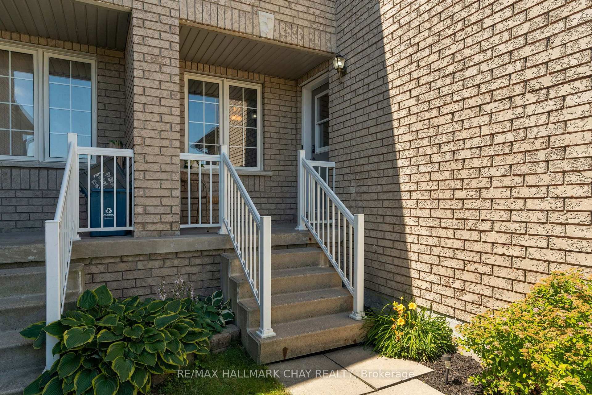Photo 3 of 34 Coleman Drive, Barrie, Edgehill Drive — HOMEH