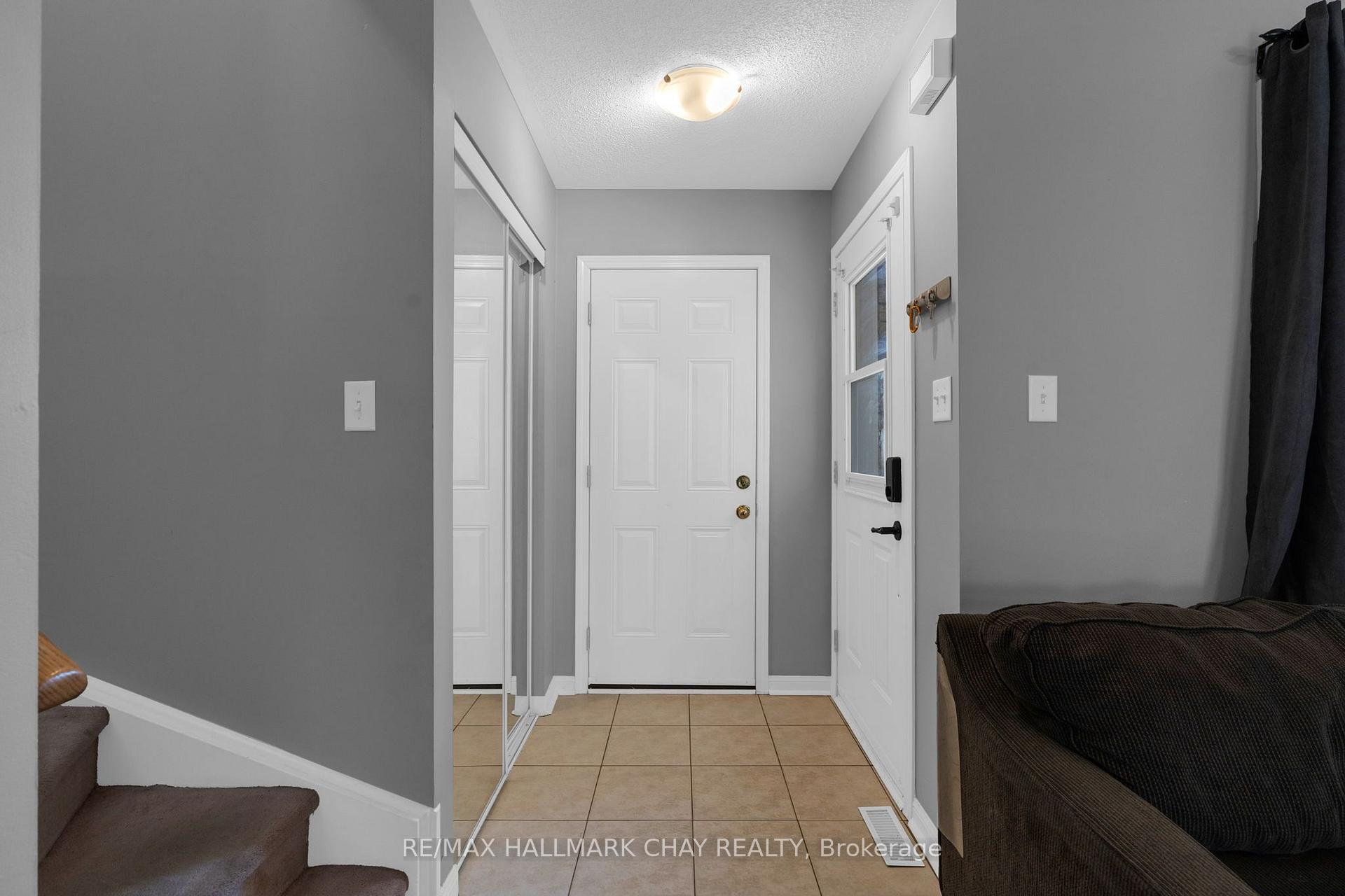 Photo 4 of 34 Coleman Drive, Barrie, Edgehill Drive — HOMEH