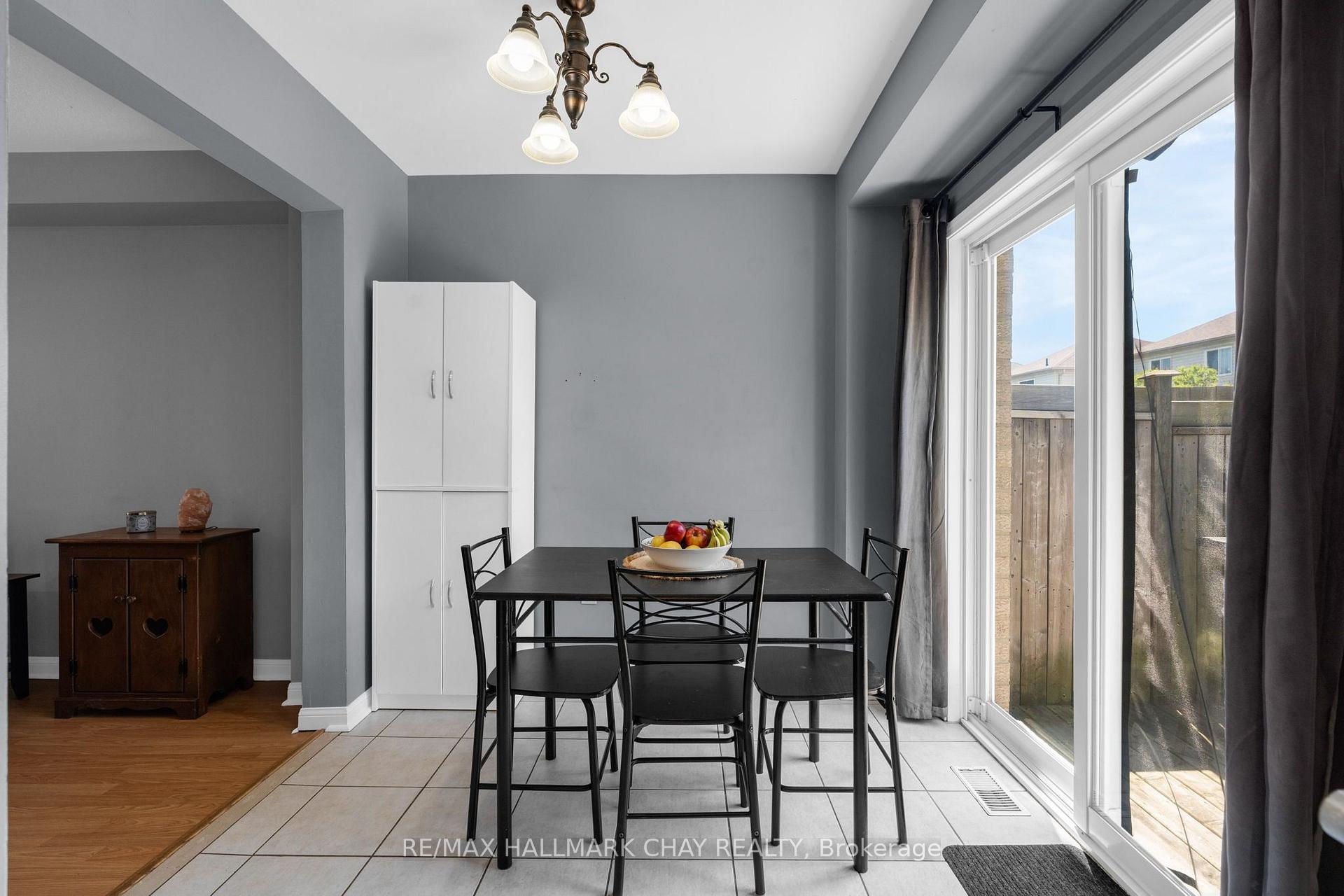 Photo 13 of 34 Coleman Drive, Barrie, Edgehill Drive — HOMEH