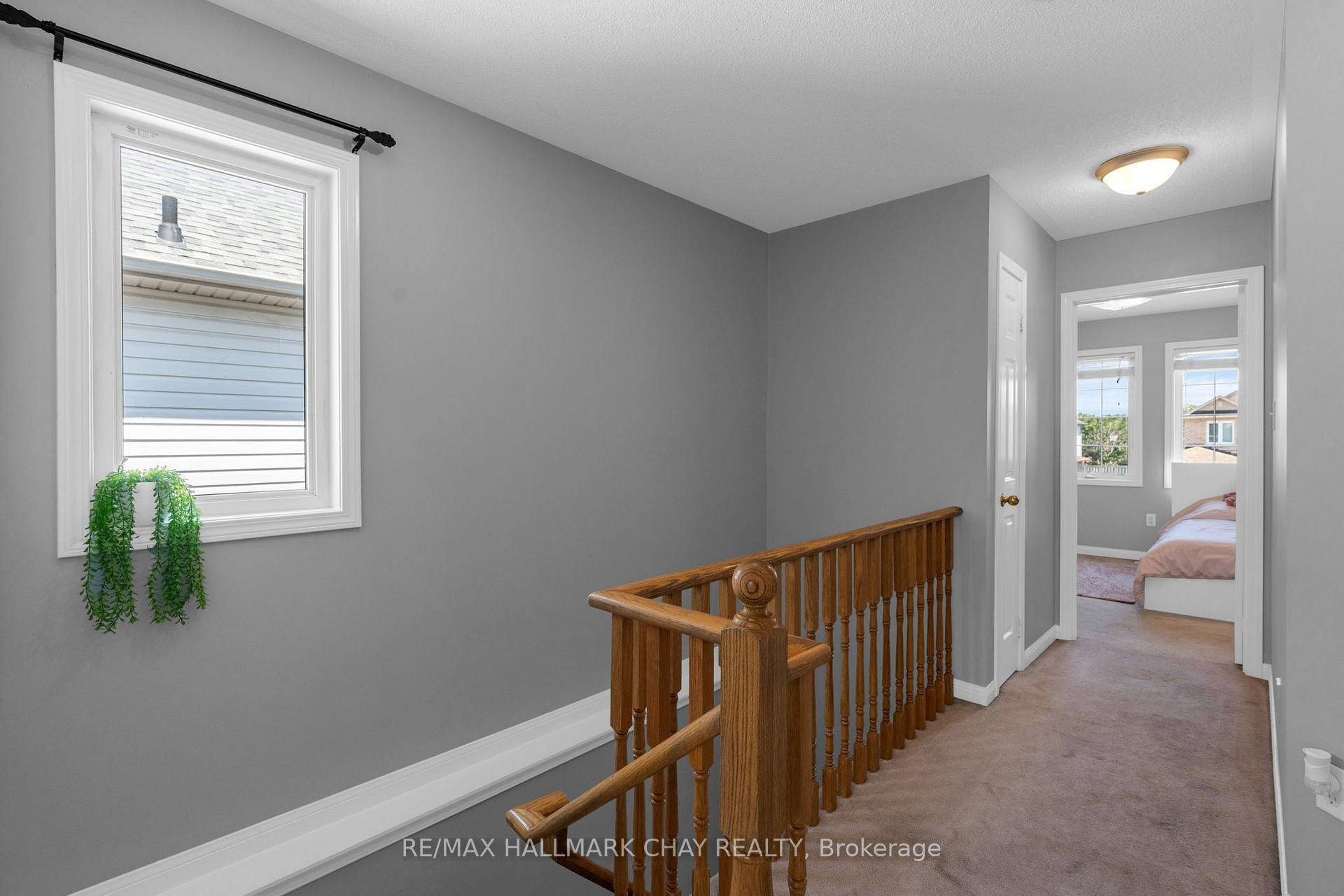 Photo 15 of 34 Coleman Drive, Barrie, Edgehill Drive — HOMEH