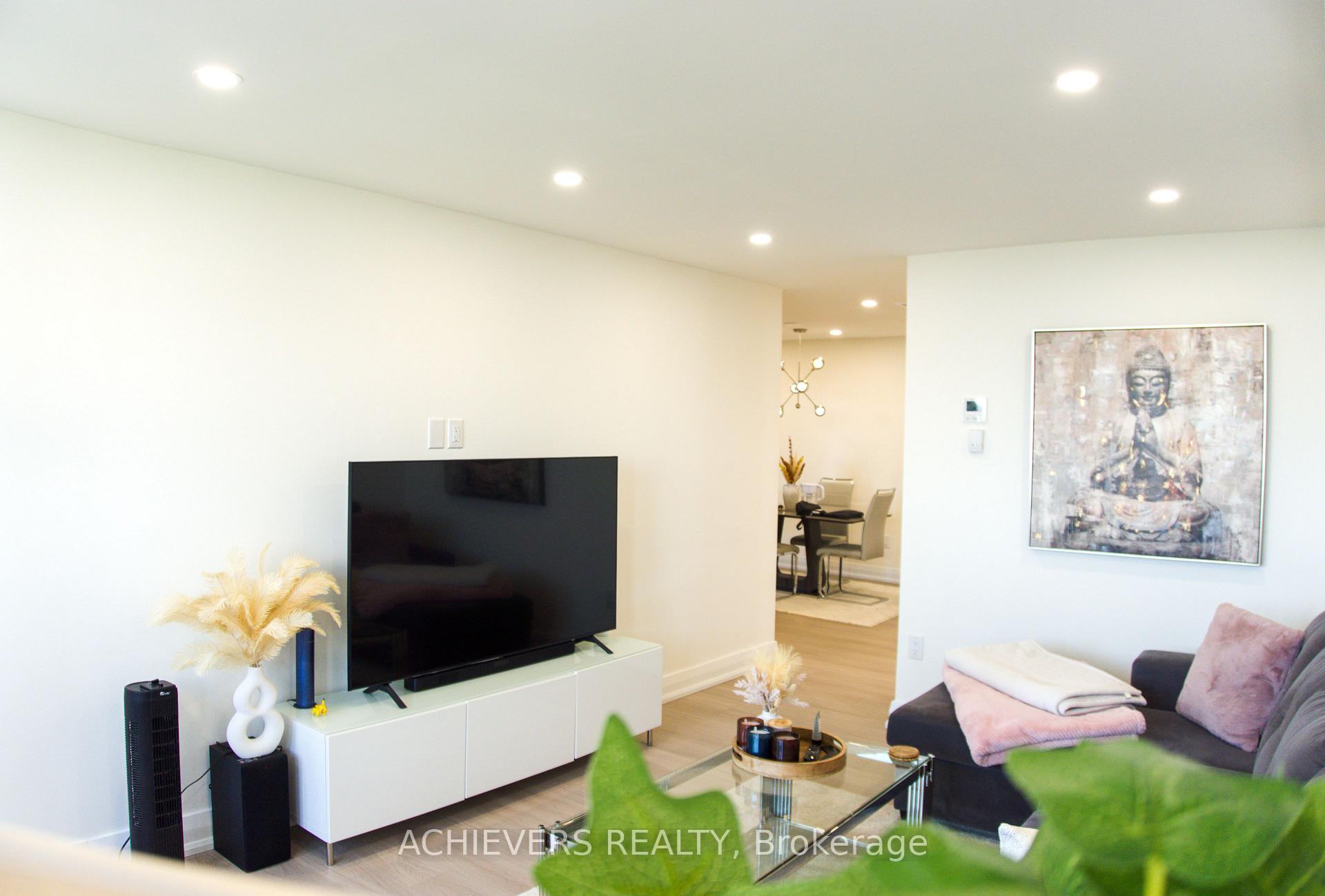 Photo 17 of Unit PH 6, 100 Echo Point, Scarborough, L'Amoreaux — HOMEH