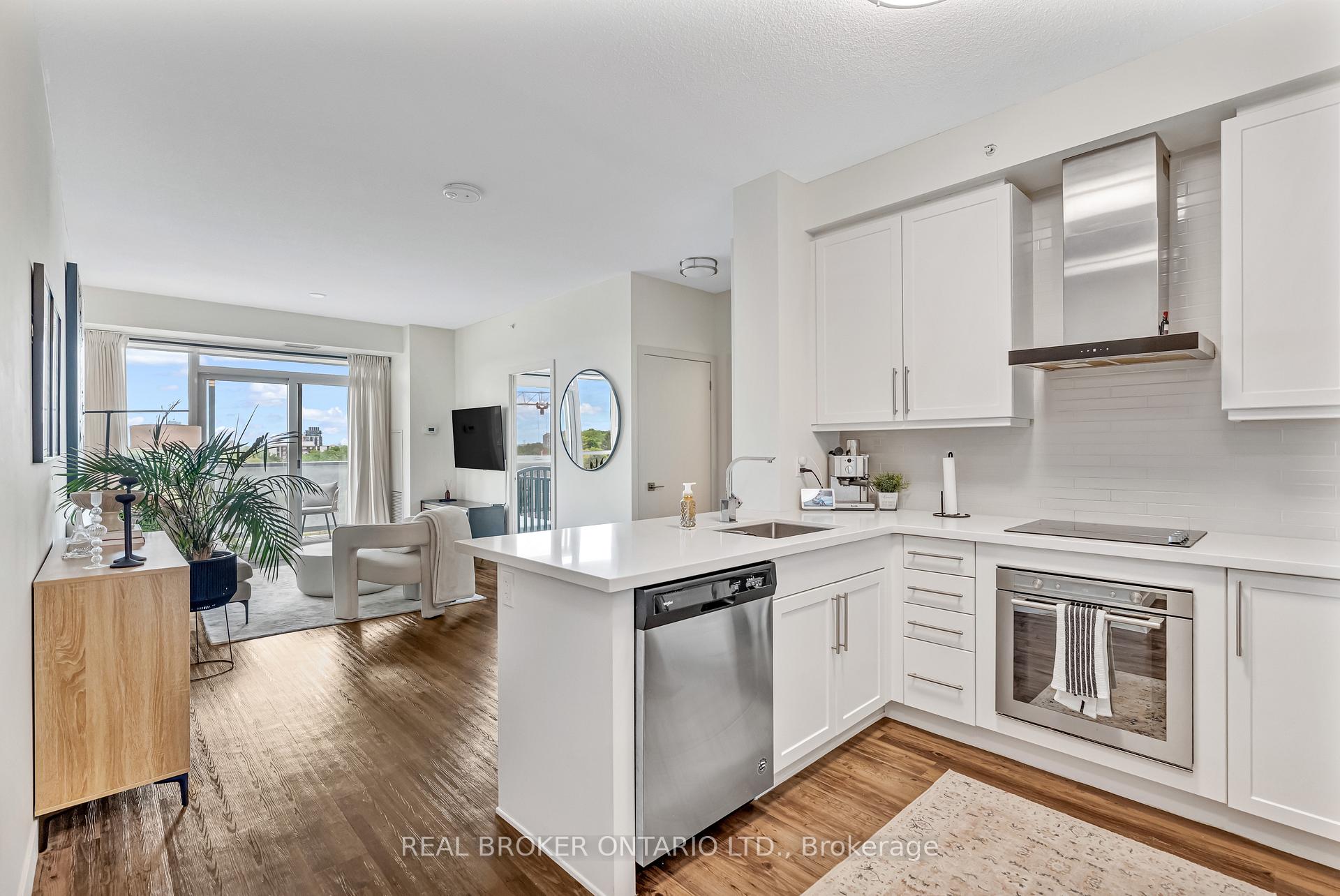 Photo 3 of Unit 607, 2093 Fairview Street, Burlington, Freeman — HOMEH