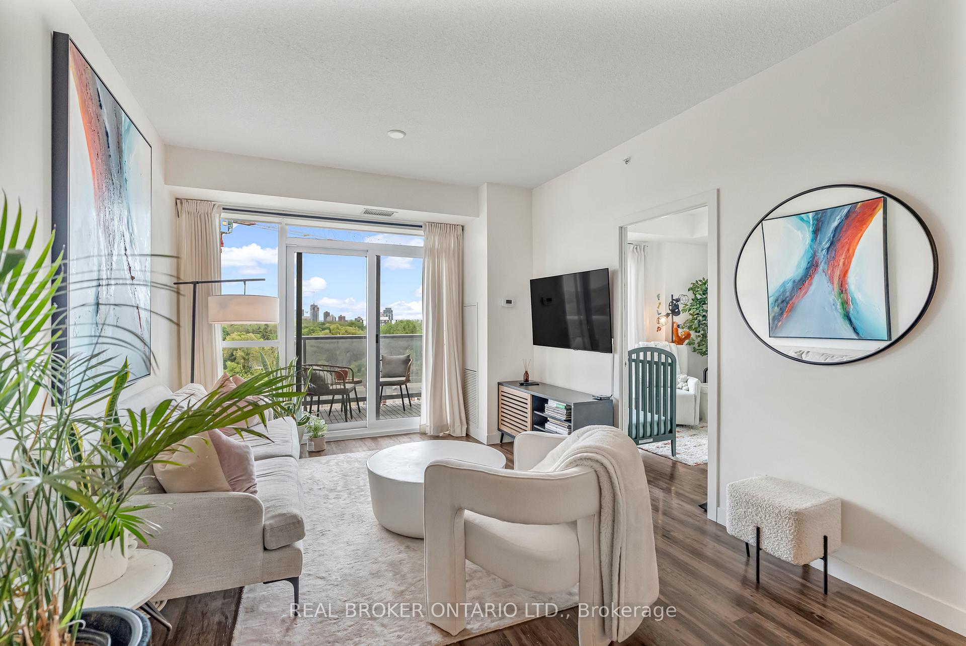 Photo 11 of Unit 607, 2093 Fairview Street, Burlington, Freeman — HOMEH