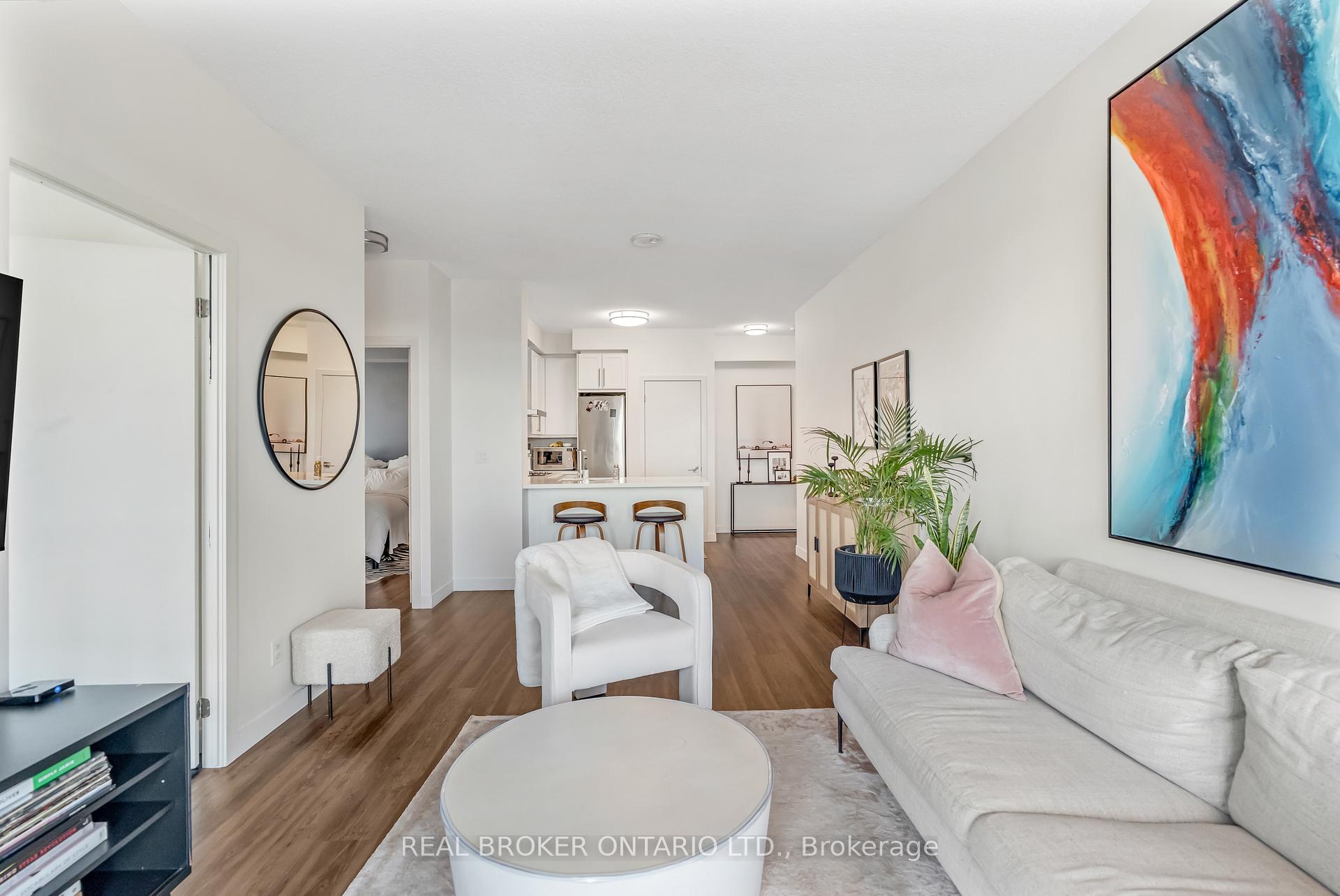 Photo 12 of Unit 607, 2093 Fairview Street, Burlington, Freeman — HOMEH