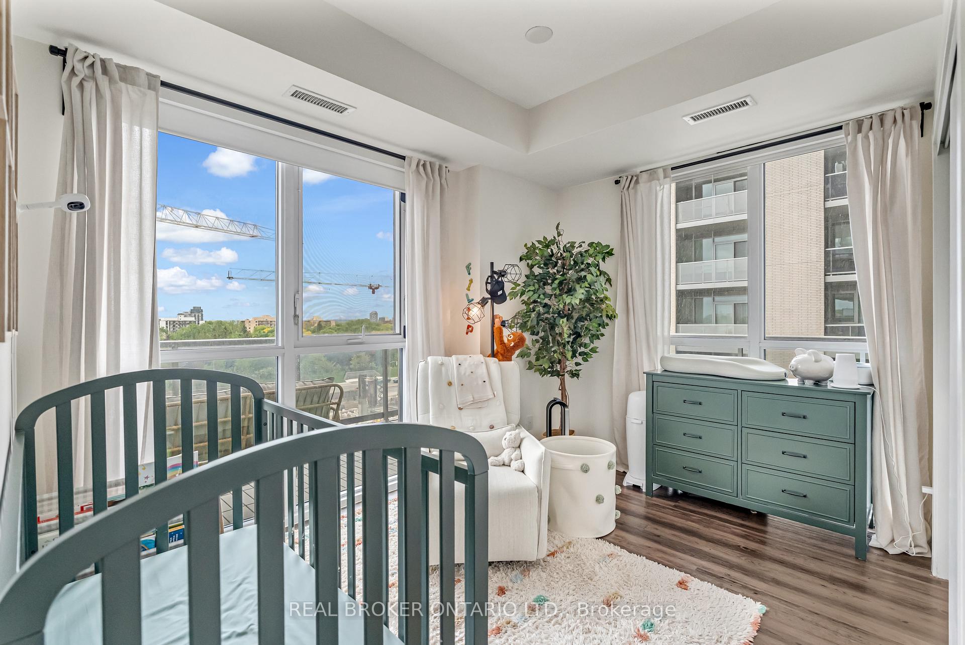 Photo 18 of Unit 607, 2093 Fairview Street, Burlington, Freeman — HOMEH