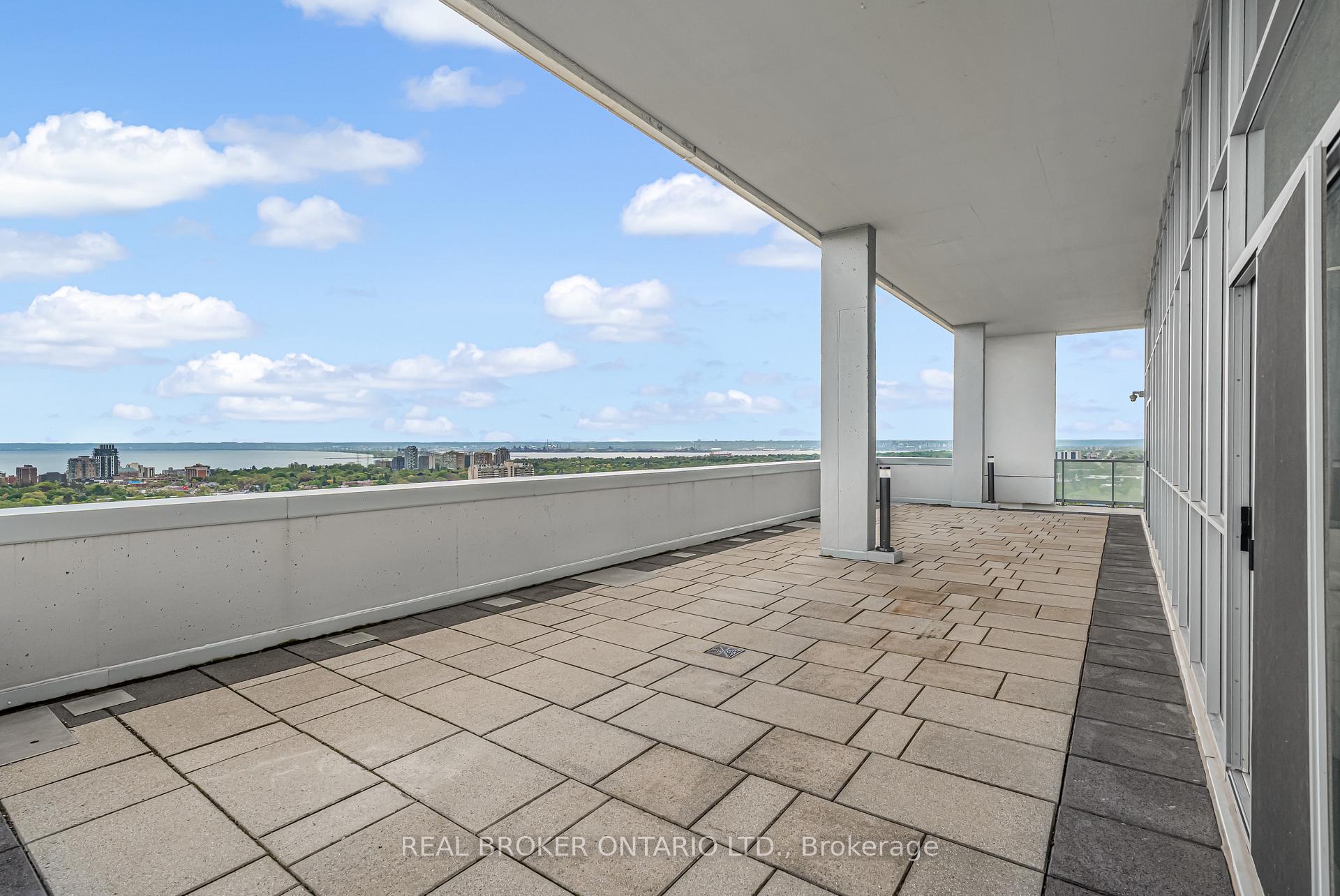 Photo 29 of Unit 607, 2093 Fairview Street, Burlington, Freeman — HOMEH