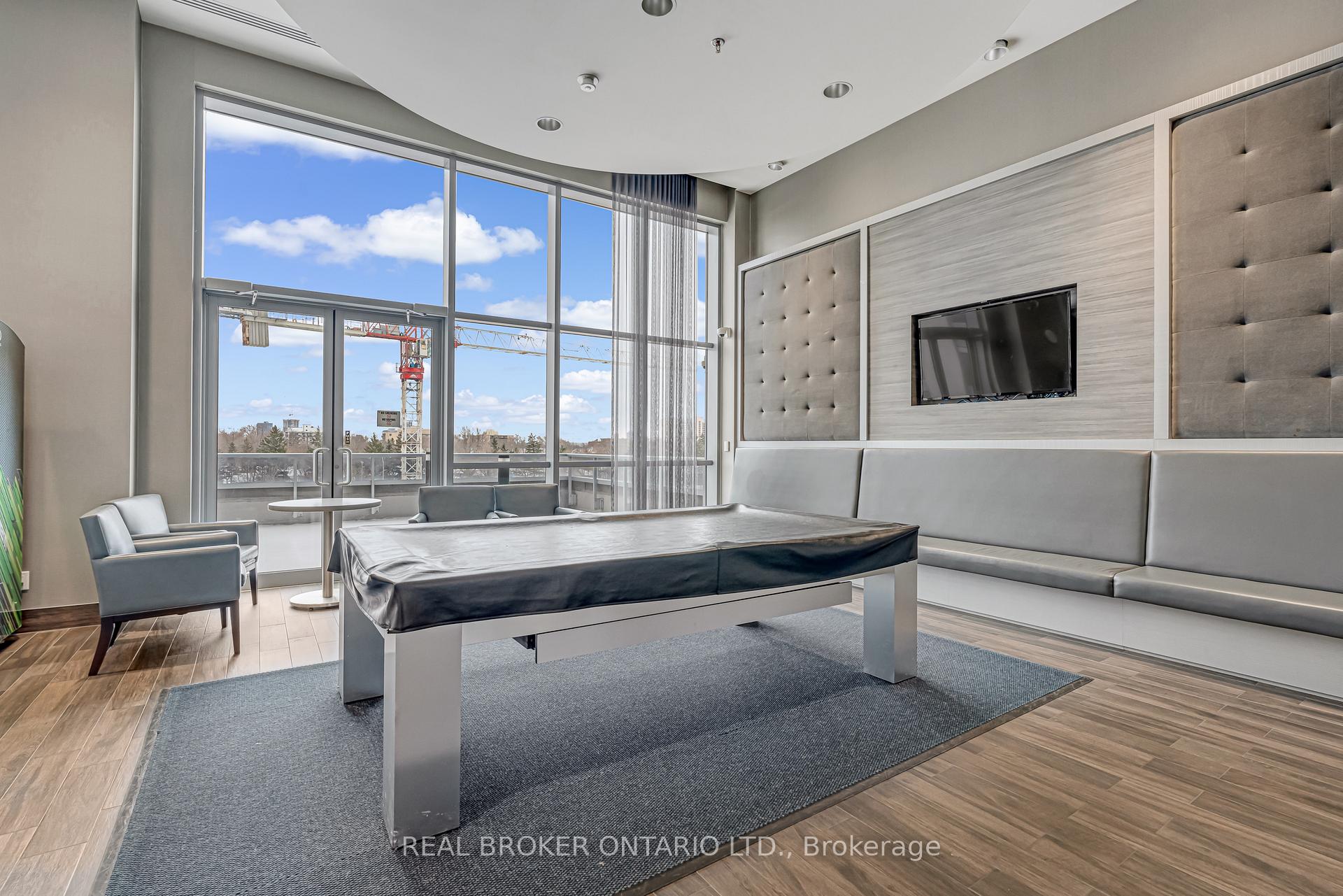 Photo 31 of Unit 607, 2093 Fairview Street, Burlington, Freeman — HOMEH
