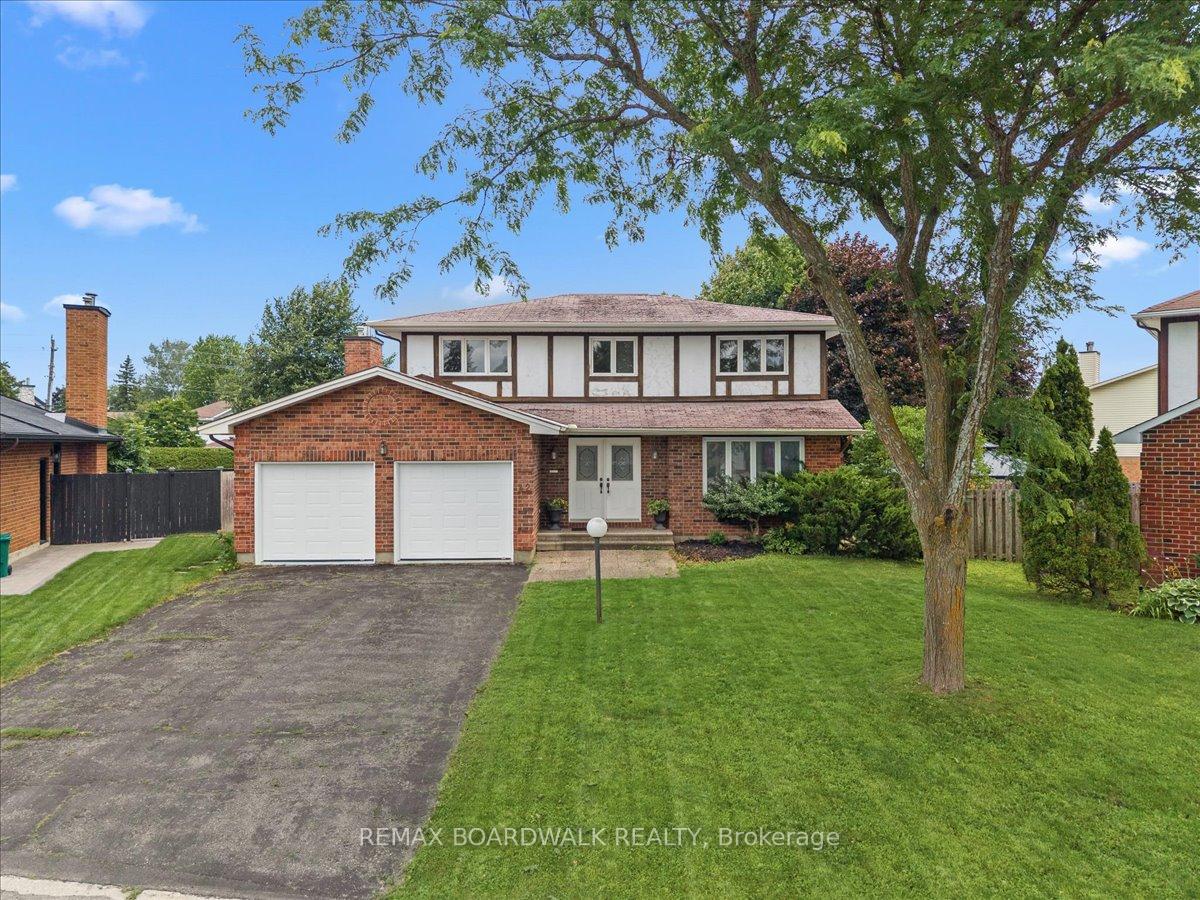 Photo 2 of 42 Pickwick Drive, Ottawa, Barrhaven - Cedargrove/Fraserdale — HOMEH