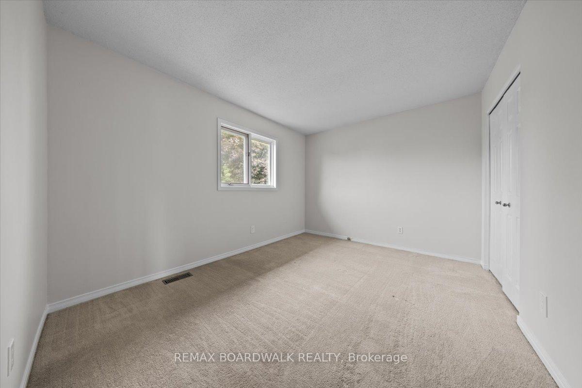 Photo 29 of 42 Pickwick Drive, Ottawa, Barrhaven - Cedargrove/Fraserdale — HOMEH